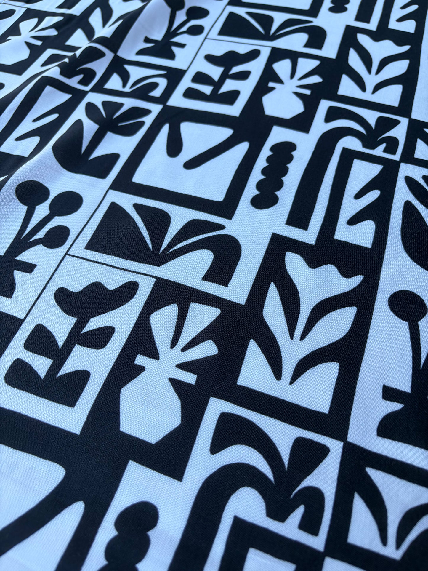 JOS 030 viscose print black/white