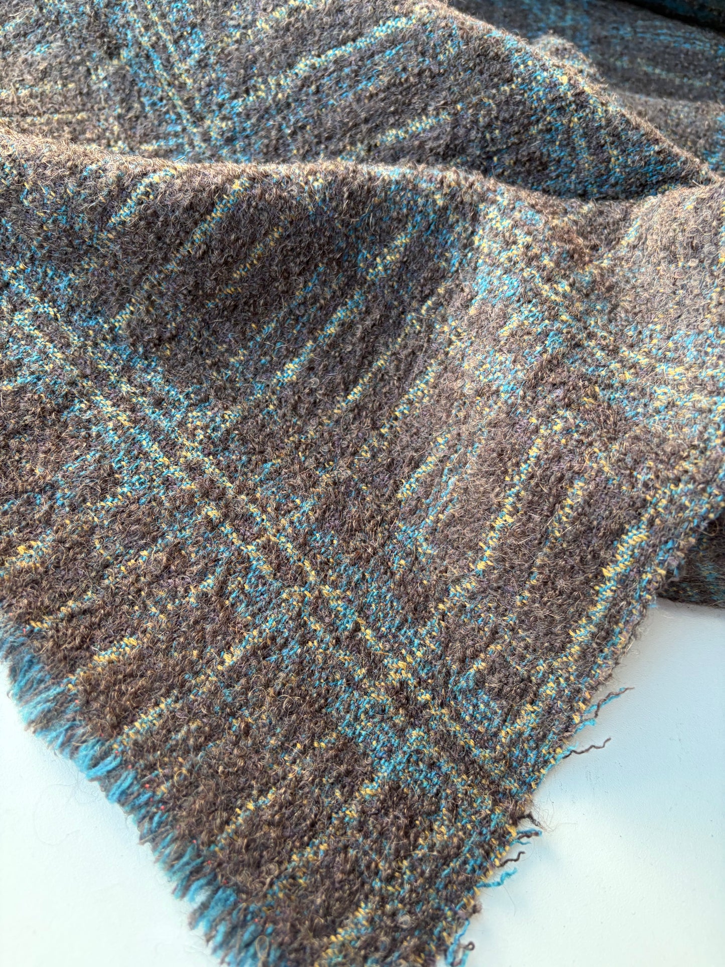 MOE 042 nbrown/petrol checkered heavy boiled wool