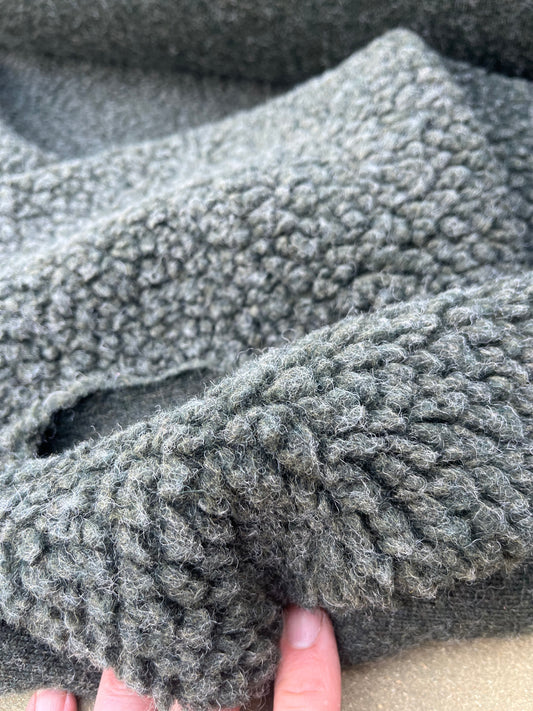 WOOLY 007  Heavy Lambwool bouclette khaky
