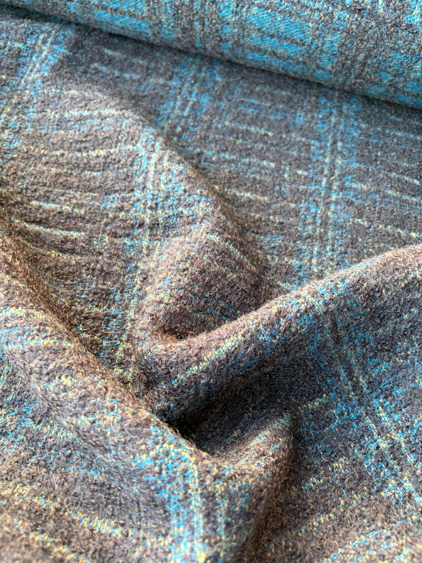 MOE 042 nbrown/petrol checkered heavy boiled wool