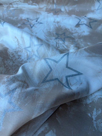 PC JOS 032 viscose print with silver stars