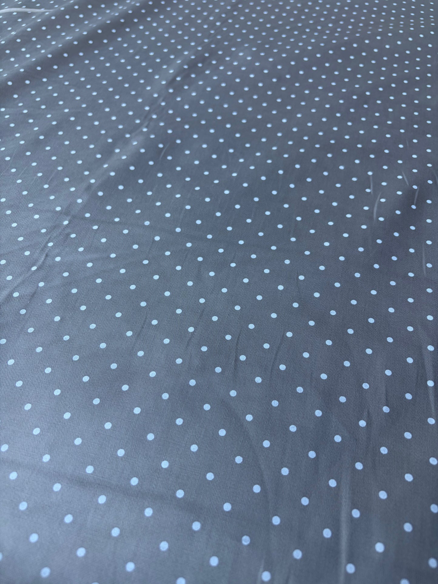 JOS 033 cotton twill sand white dots