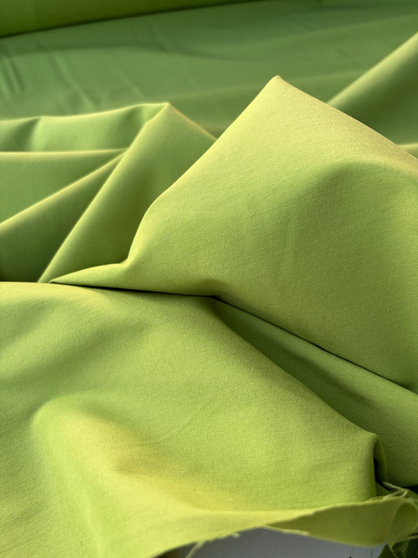 MOE 045 apple green bengaline fabric