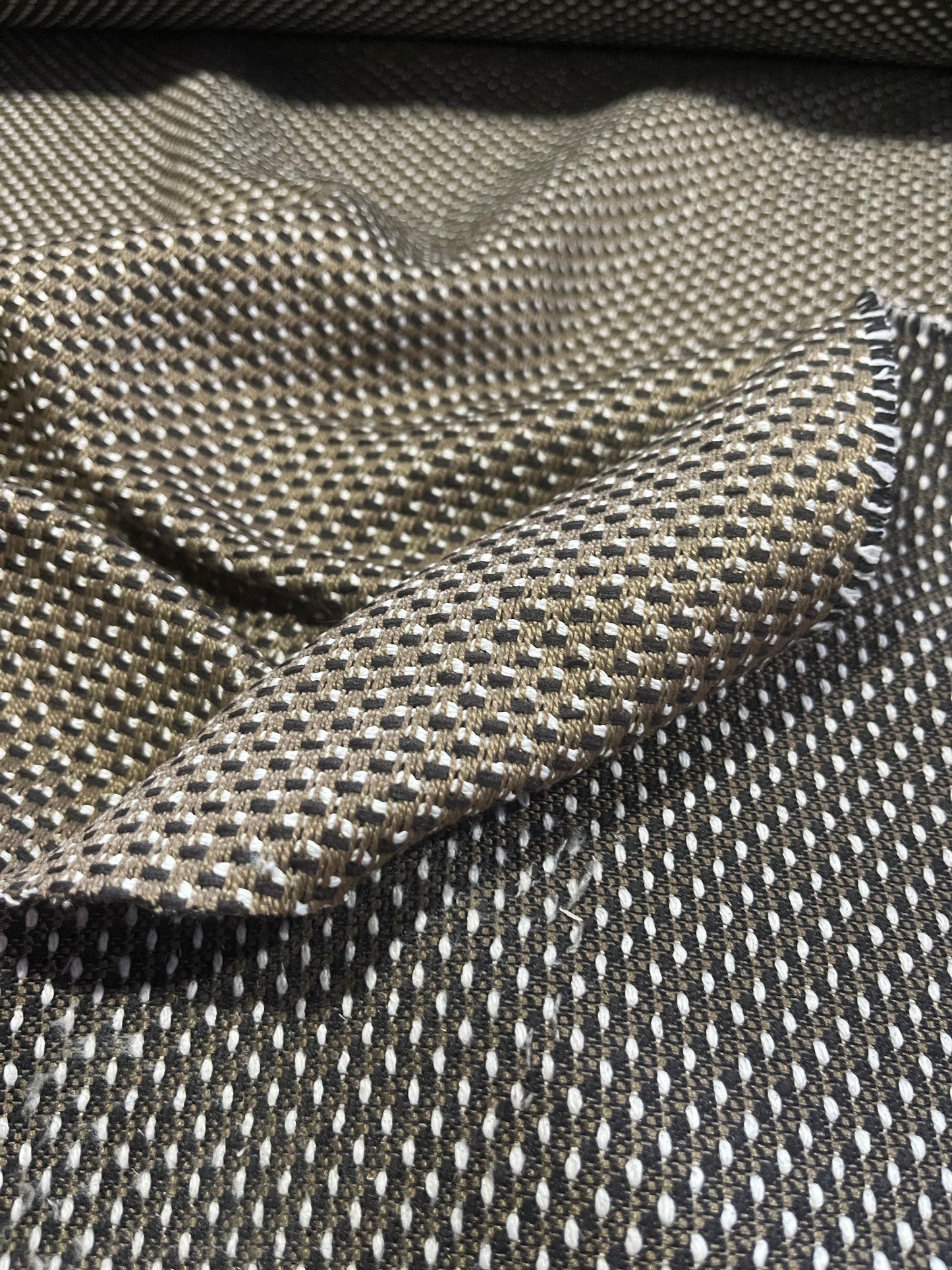 G01 CAN 1540 structured jacquard