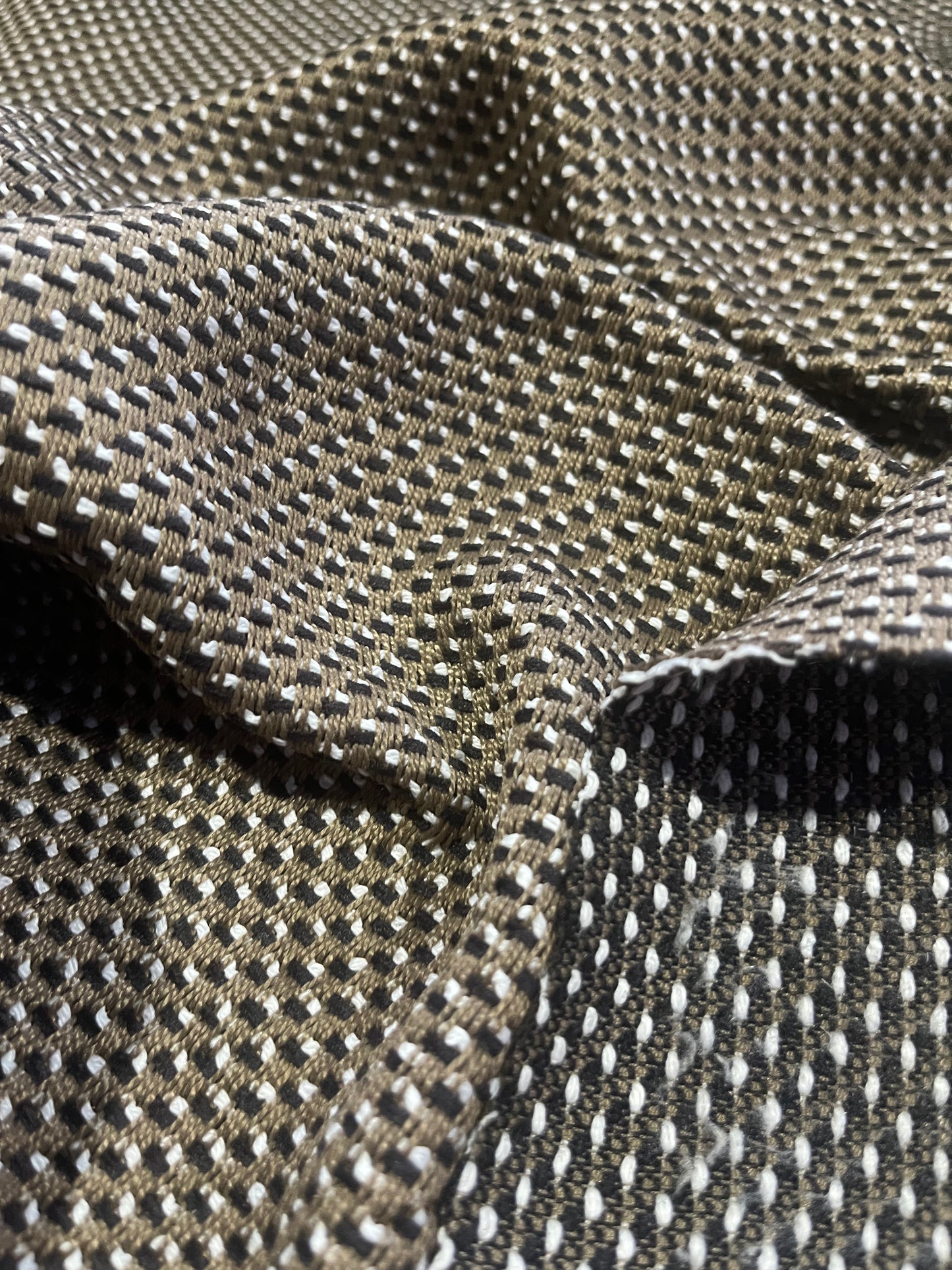 G01 CAN 1540 structured jacquard