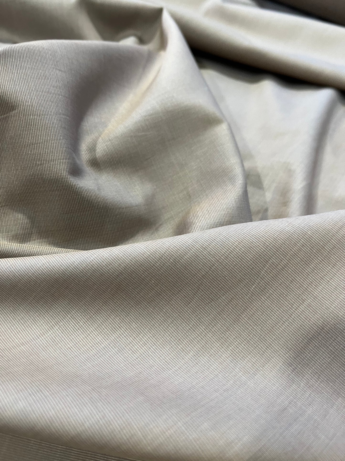 POM 011 colour woven fil a fil shirting fabric