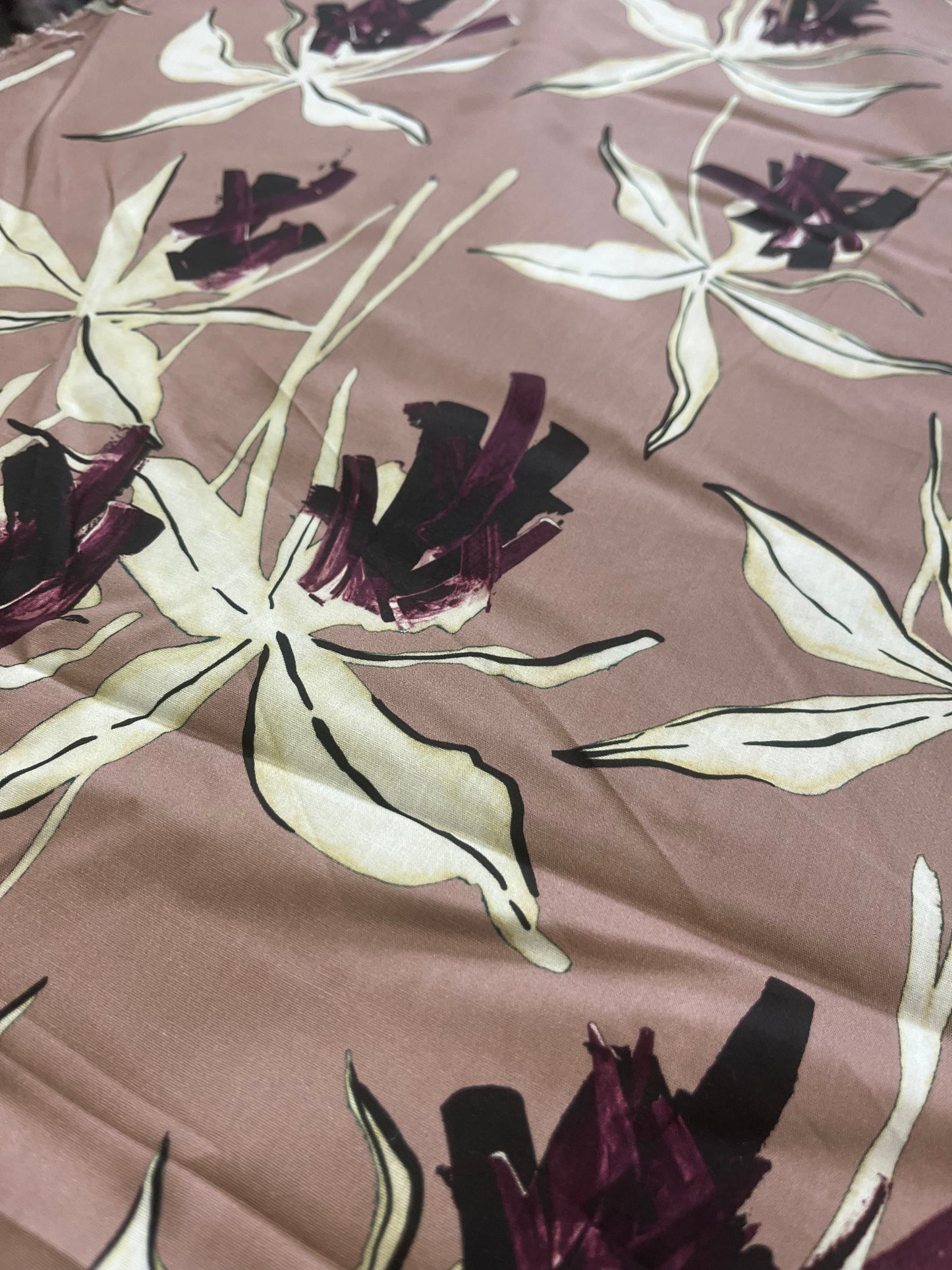 B01 CAN 1560 poplin stretch with old pink print