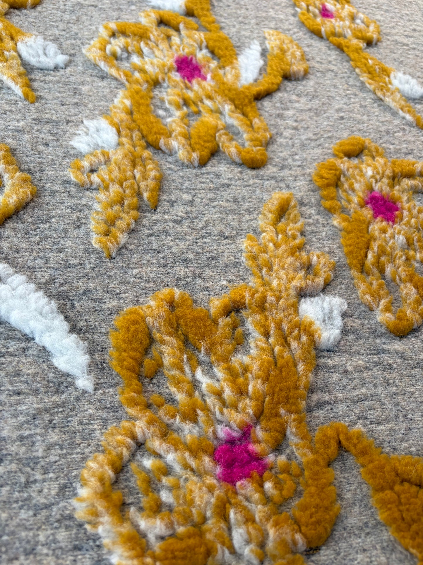 MOE 053 fyellow/fuchsia applicated flowers on heavy boiled wool