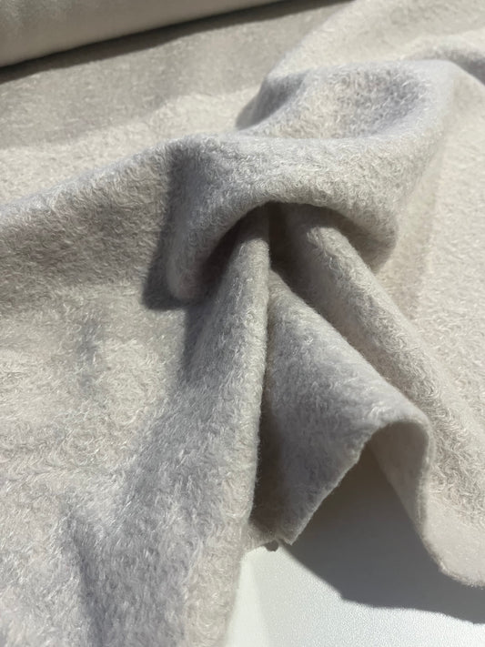 BRIAN 036 fake fur cream