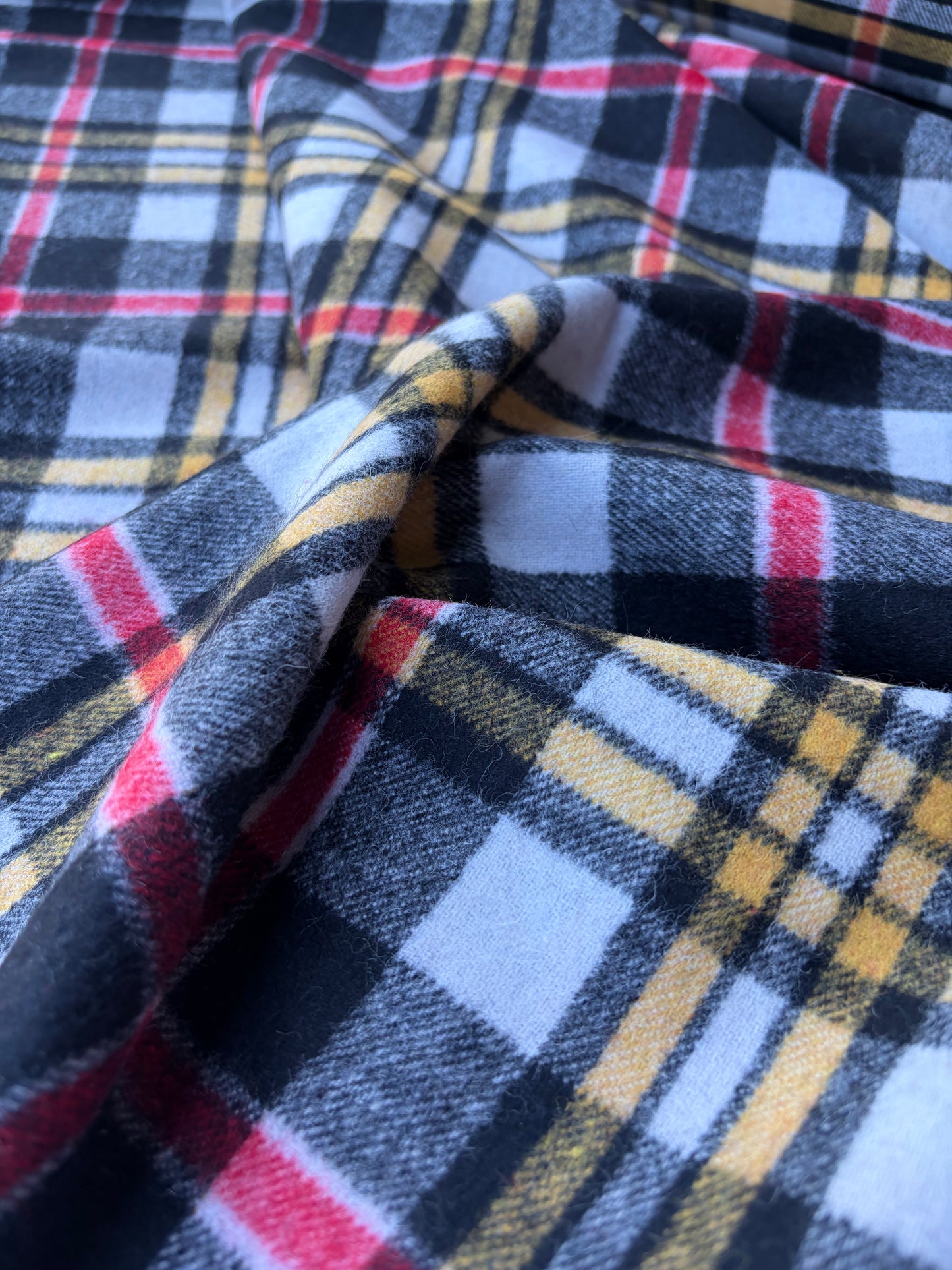 TODD 001 red/black/ ecru checkered heavy boiled wool