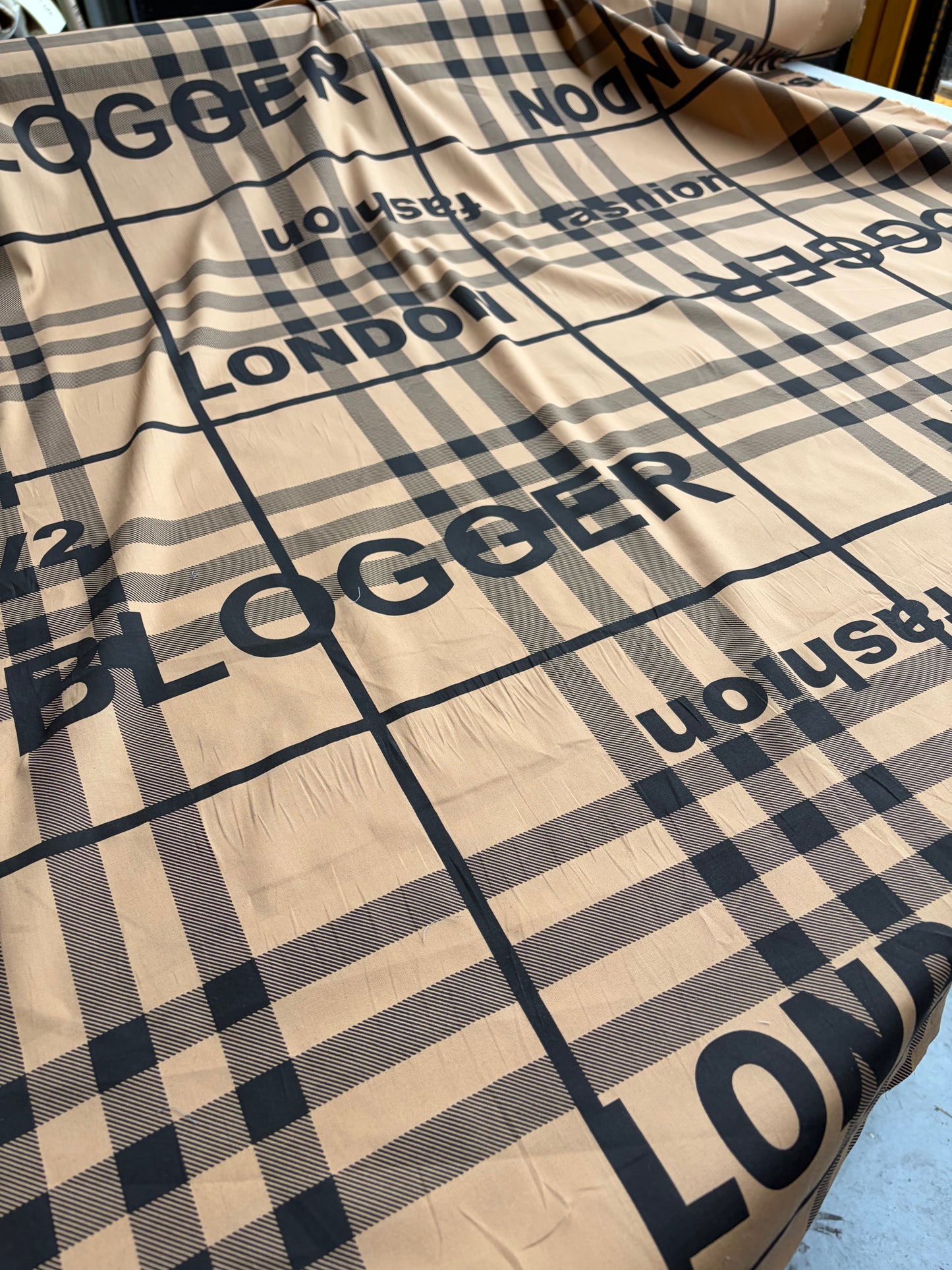 PC FLORIAN 014 cotton poplin stretch  "London blogger"