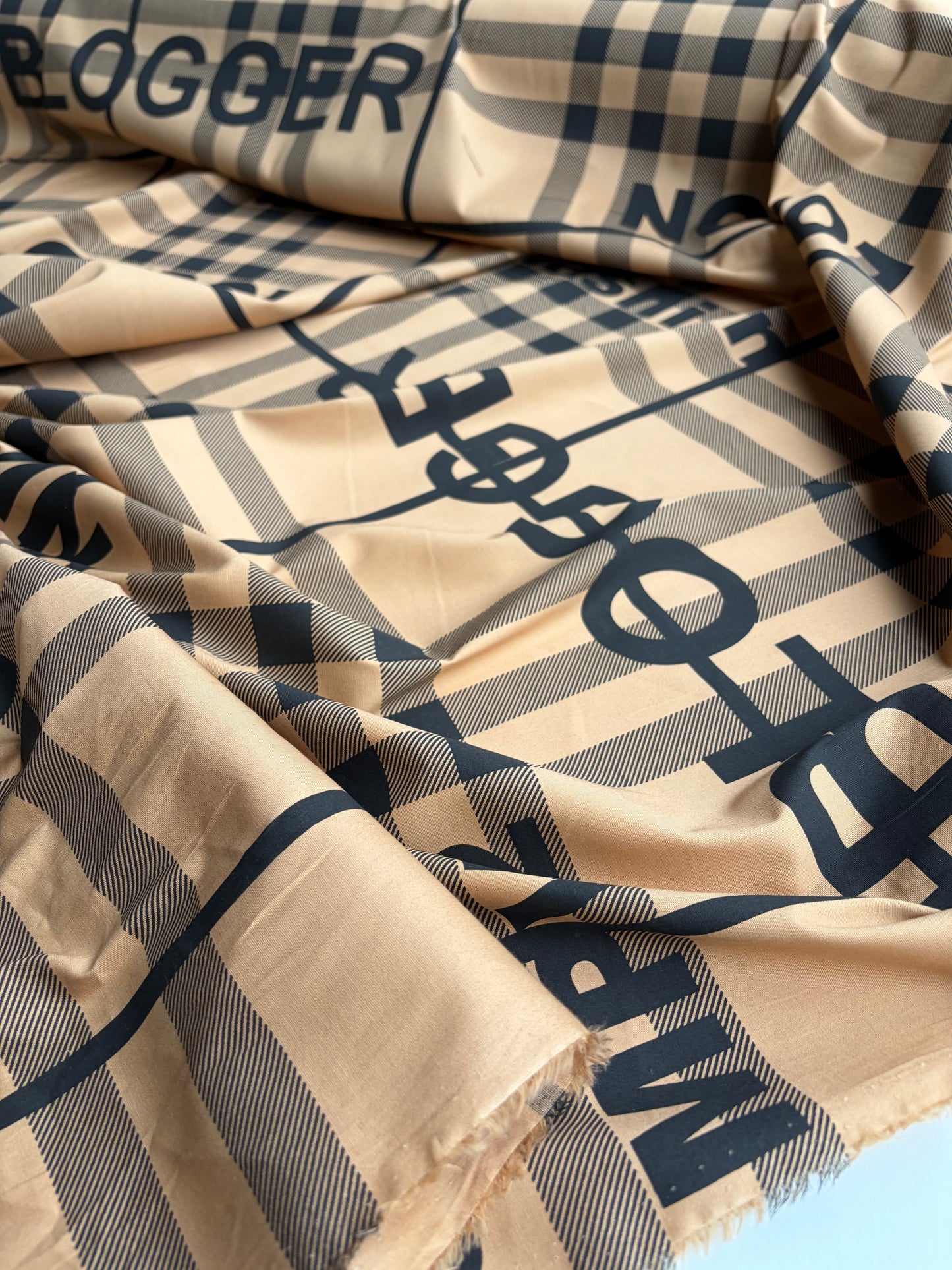 PC FLORIAN 014 cotton poplin stretch  "London blogger"