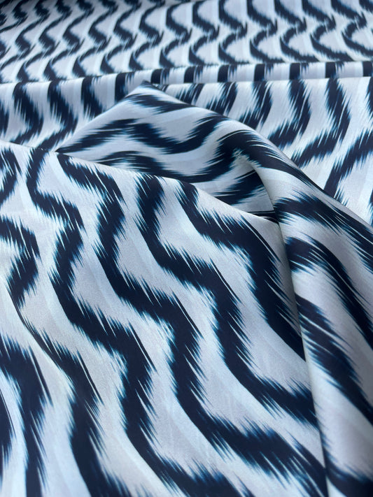 RW 202 satin black/white blurry print