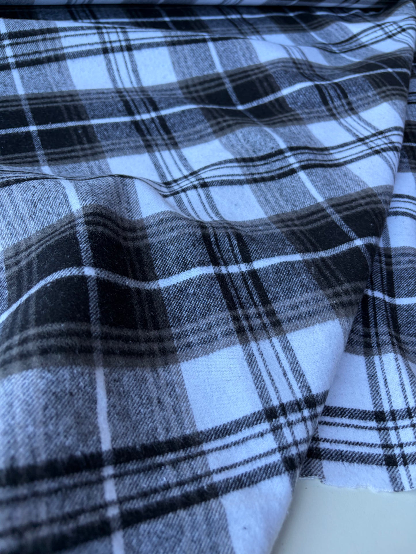 TODD 006 black/white checkered heavy cotton flannel