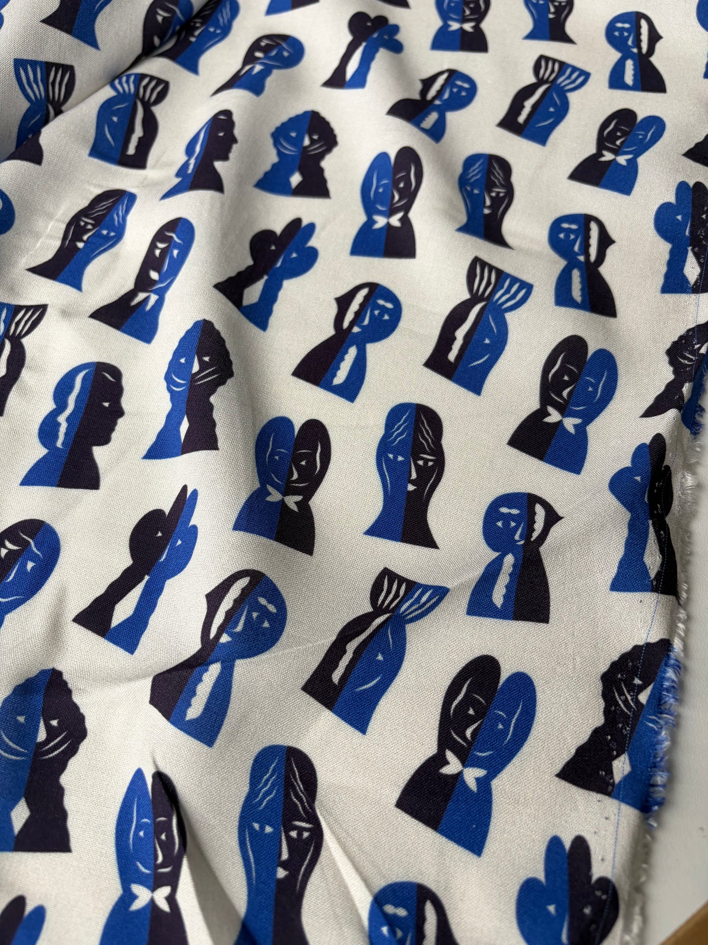 FLORIAN 020 viscose print navy/electric blue