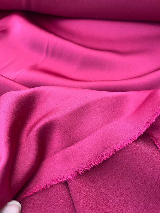 LC RW 209 satin crêpe wine colour