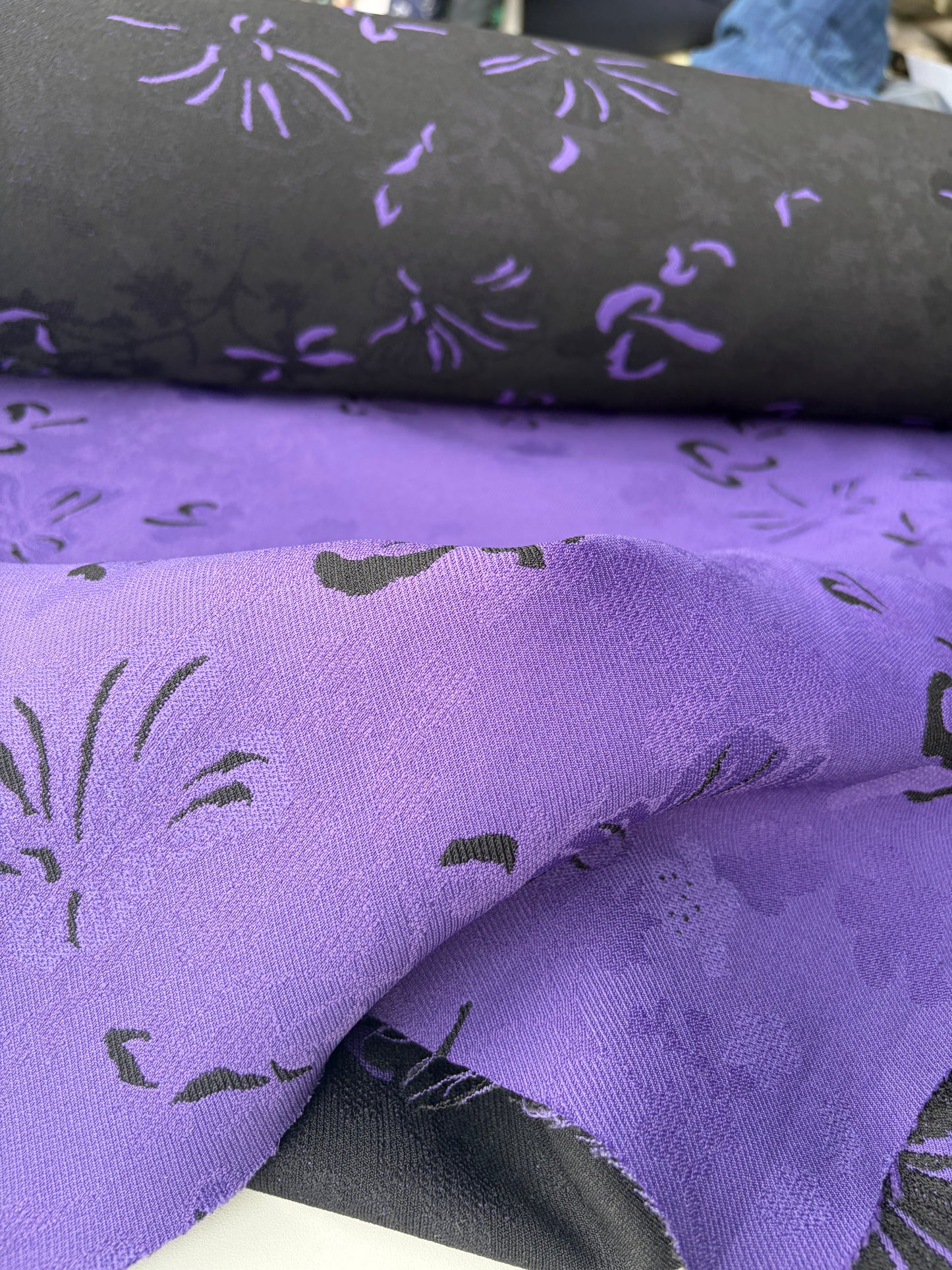 FLORIAN 024 heavy jacquard purple/black