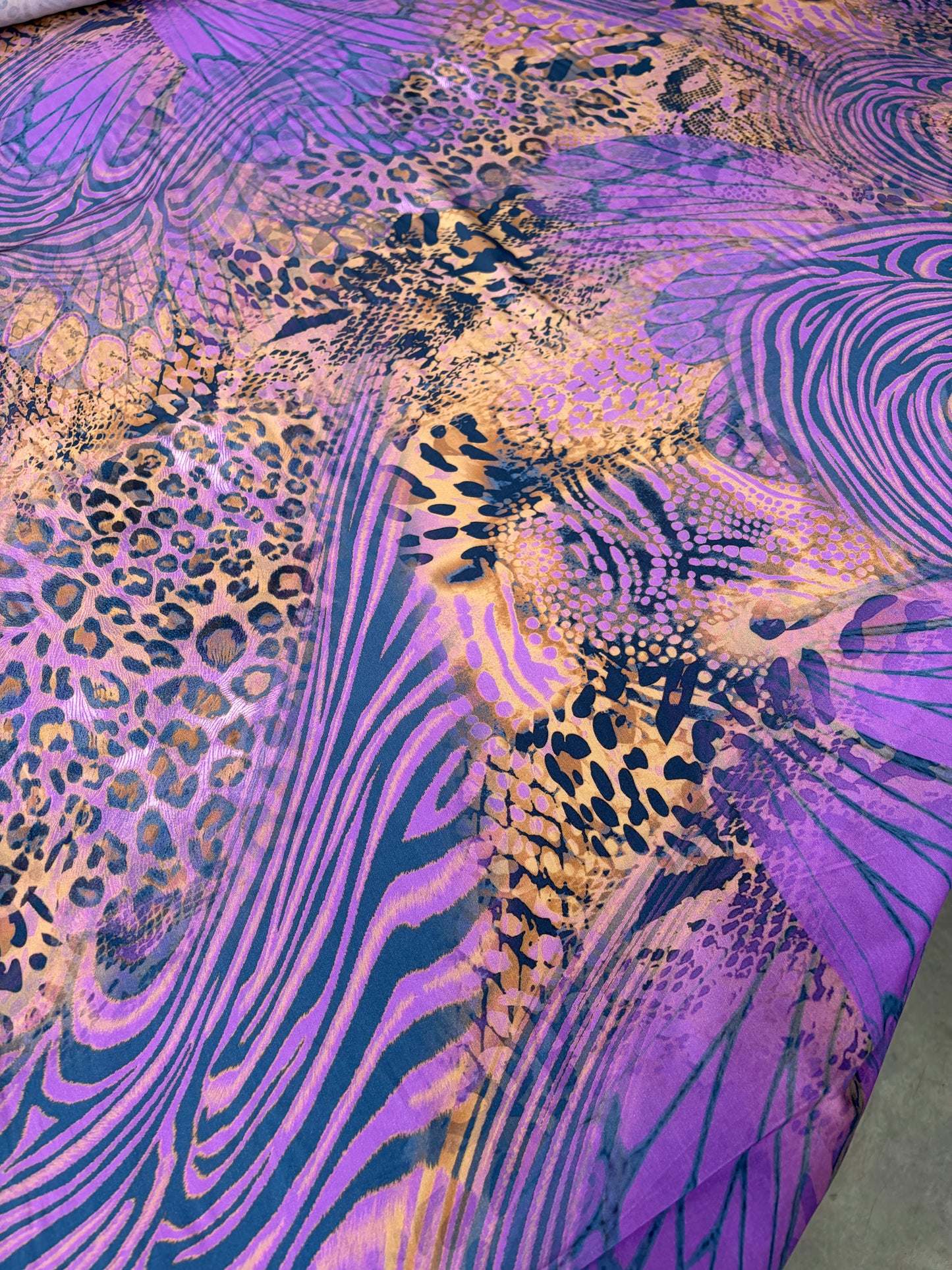 FLORIAN 025 viscose print purple beast