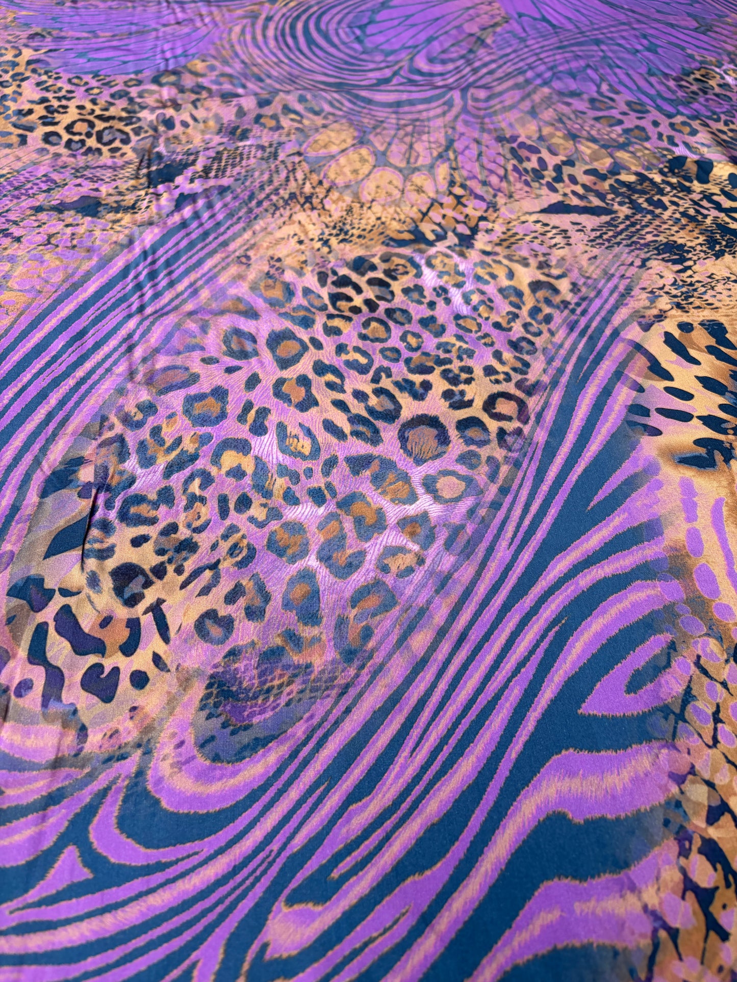 FLORIAN 025 viscose print purple beast
