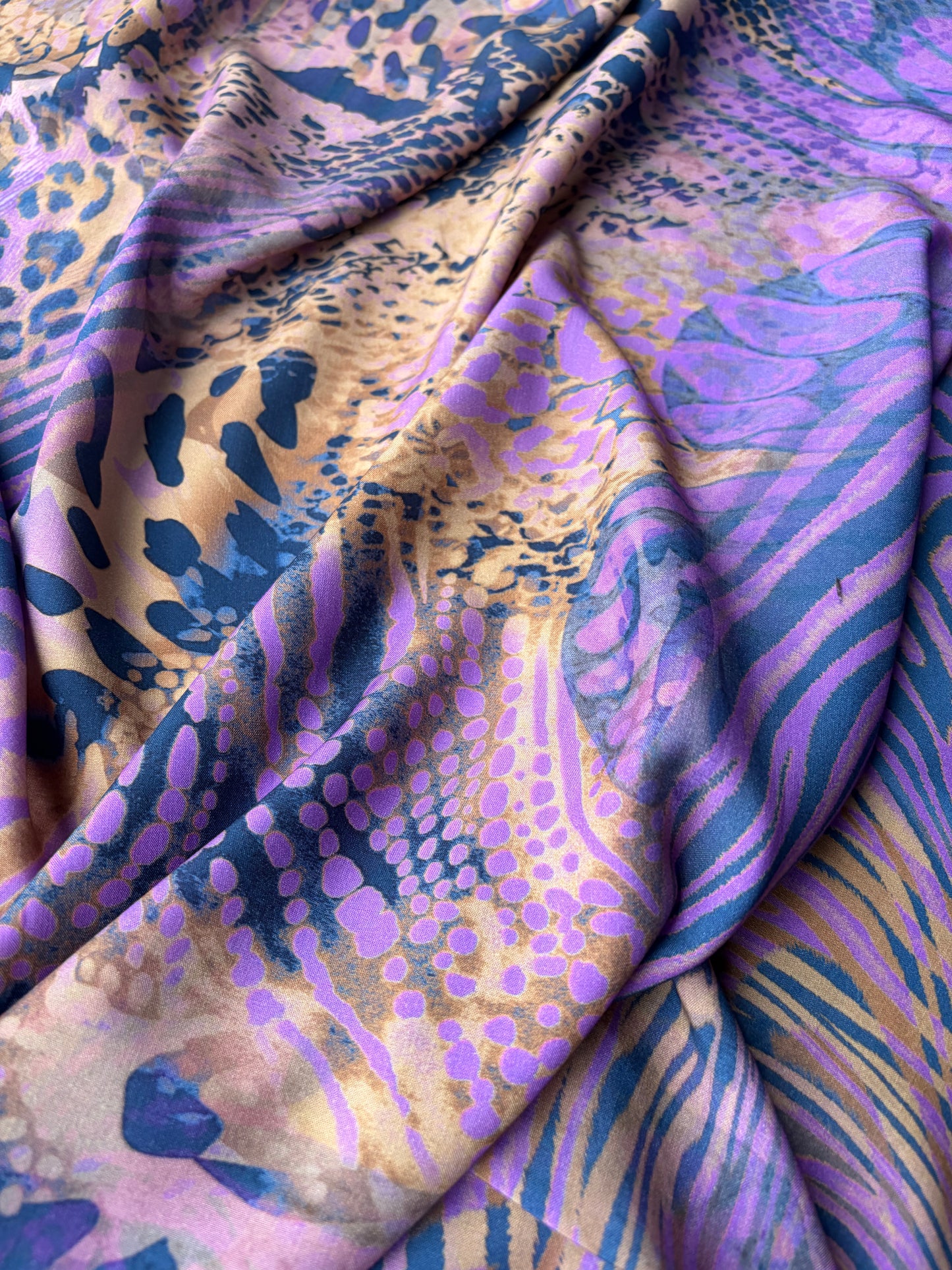 FLORIAN 025 viscose print purple beast