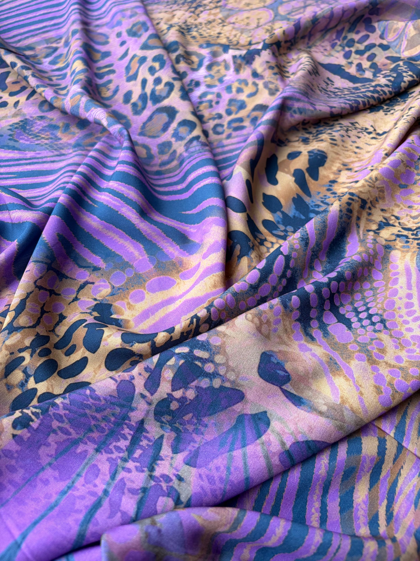 FLORIAN 025 viscose print purple beast