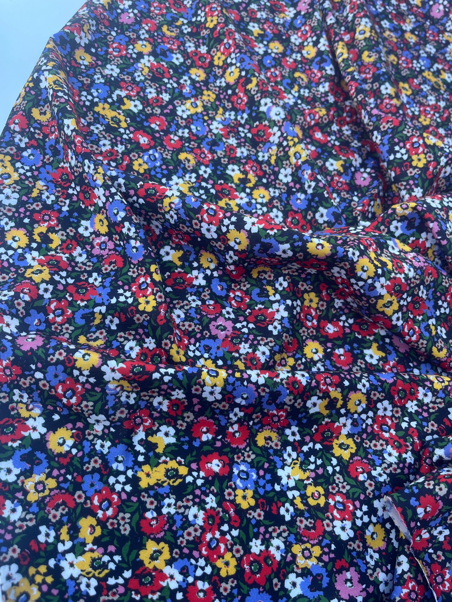PAUL 001 jersey viscose millefleur