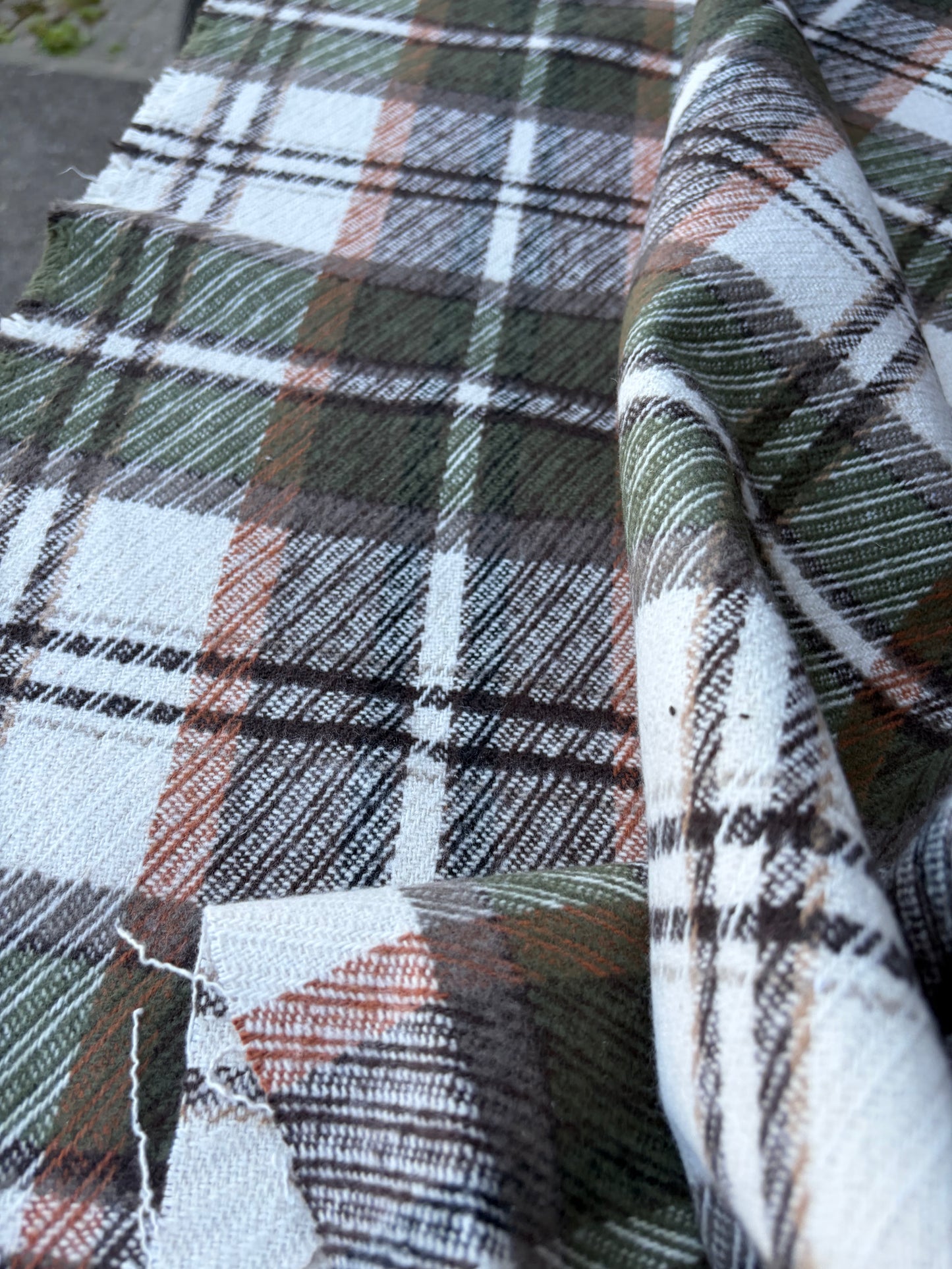 TODD 015 khaky/brown/ecru checkered heavy cotton