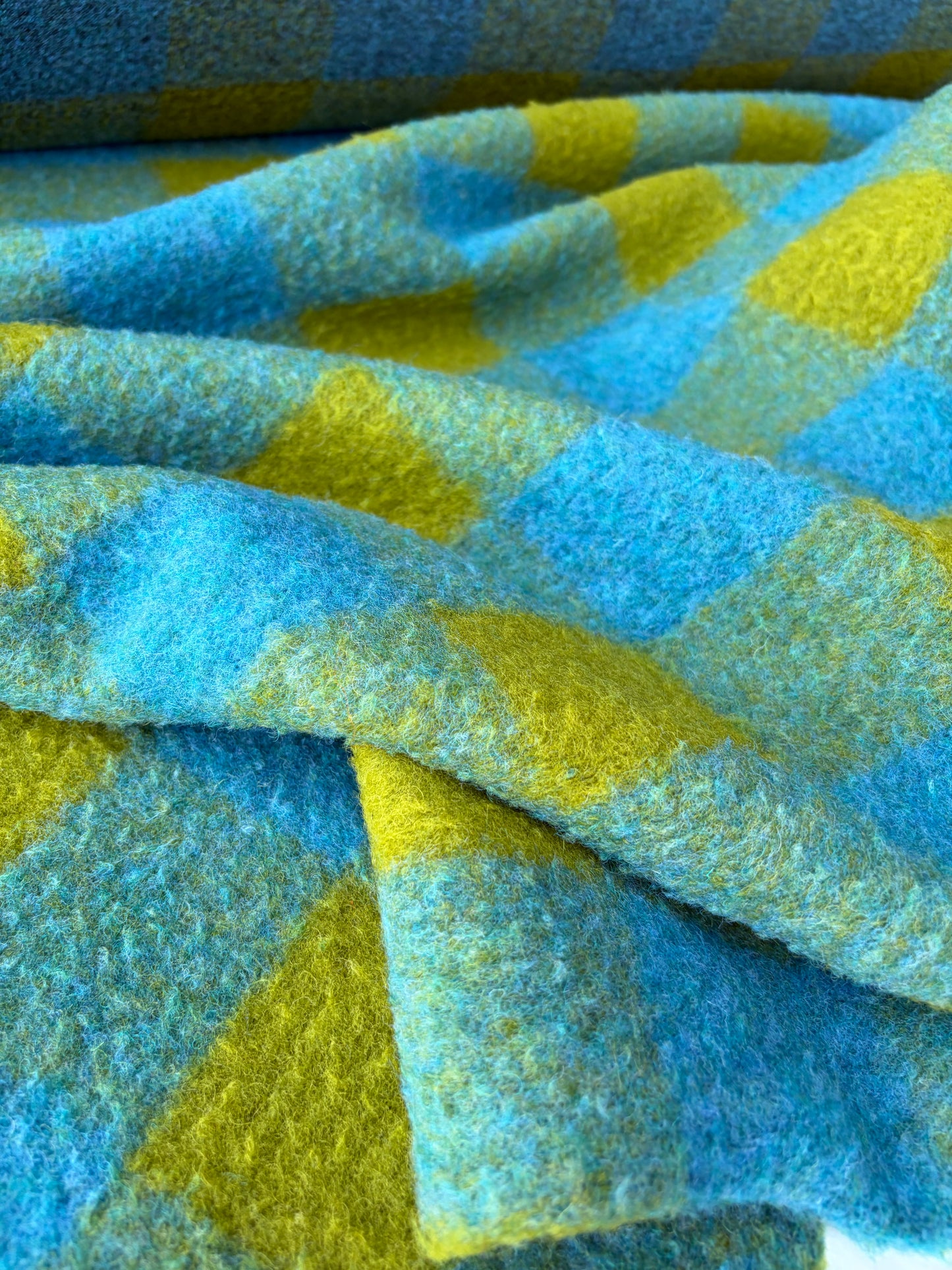 TODD 017 petrol/green checkered heavy boiled wool