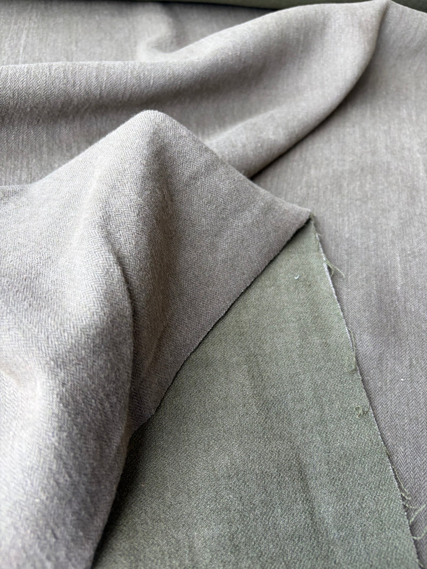 TODD 019 brown/khaky double face wool drape
