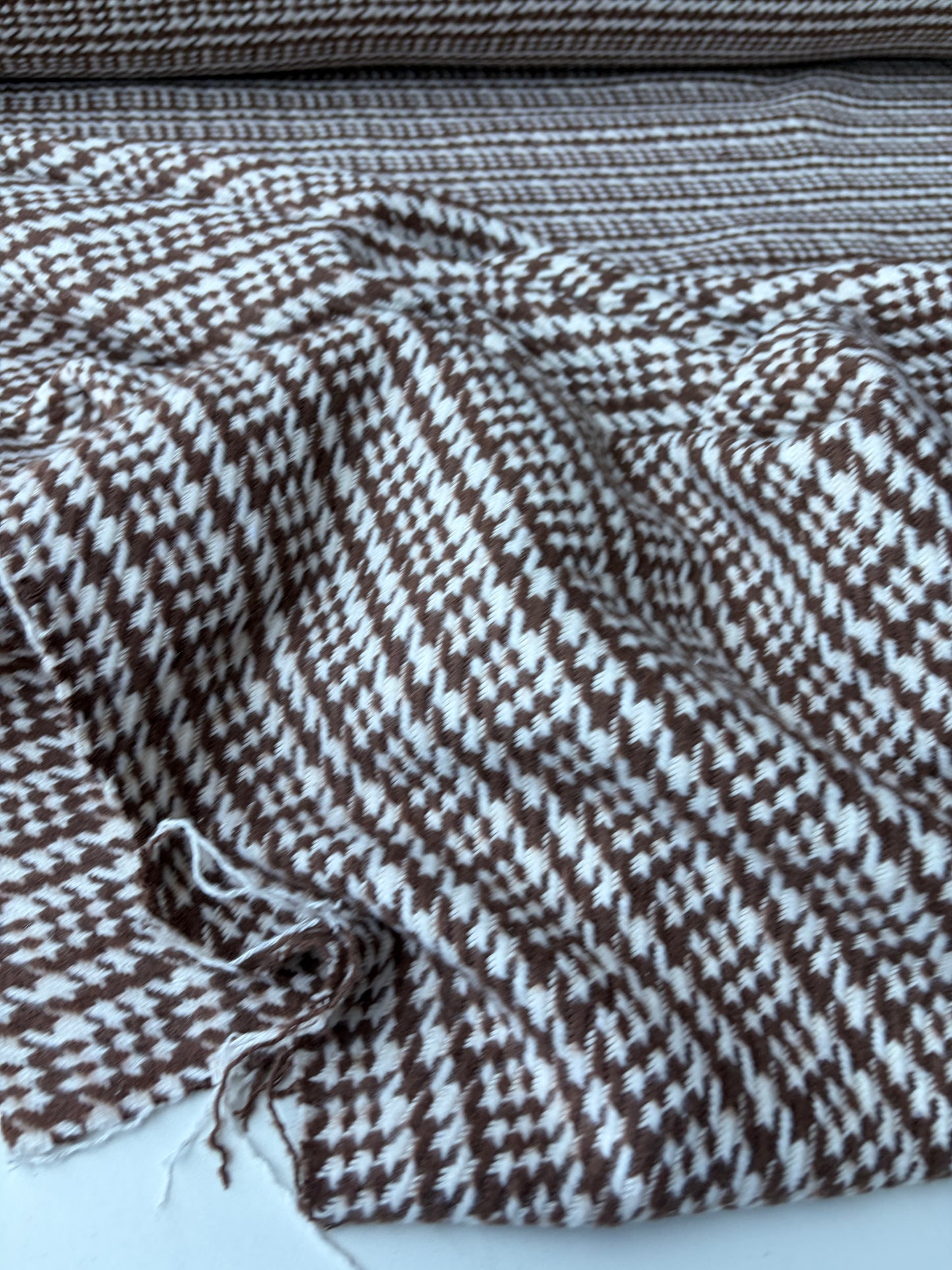 TODD 023 cognac/ecru Prince of Wales checkered heavy cotton