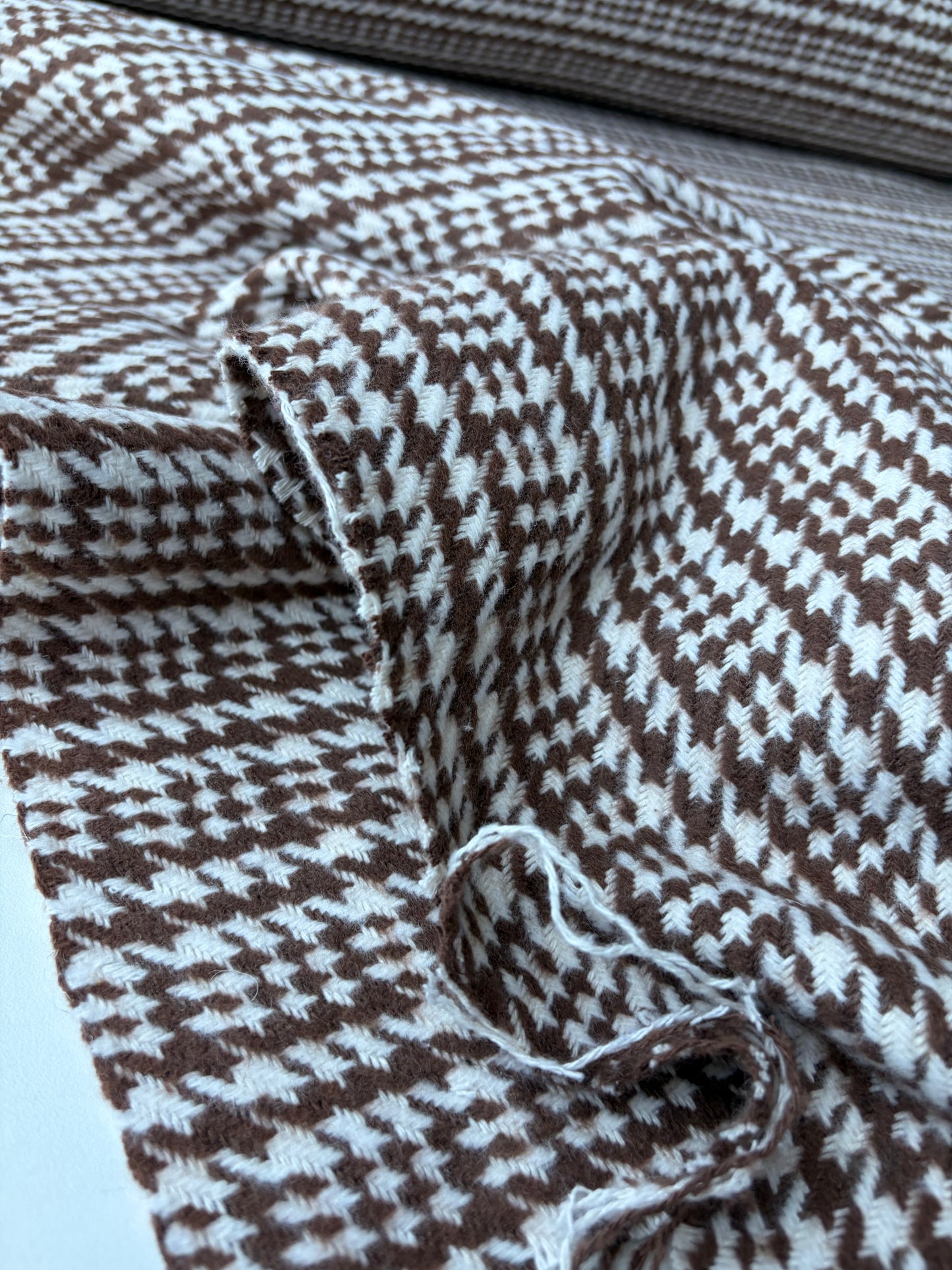 TODD 023 cognac/ecru Prince of Wales checkered heavy cotton