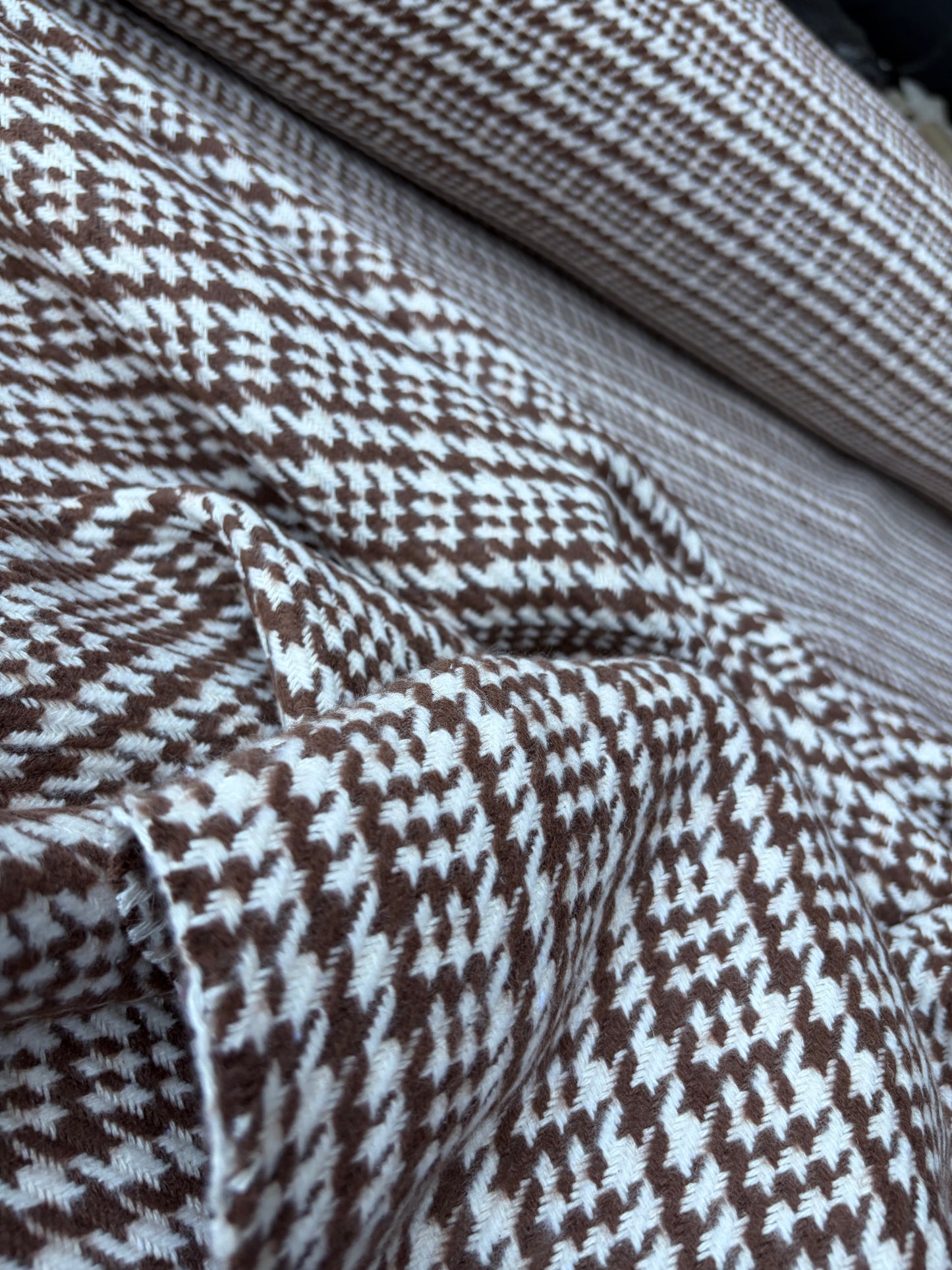 TODD 023 cognac/ecru Prince of Wales checkered heavy cotton