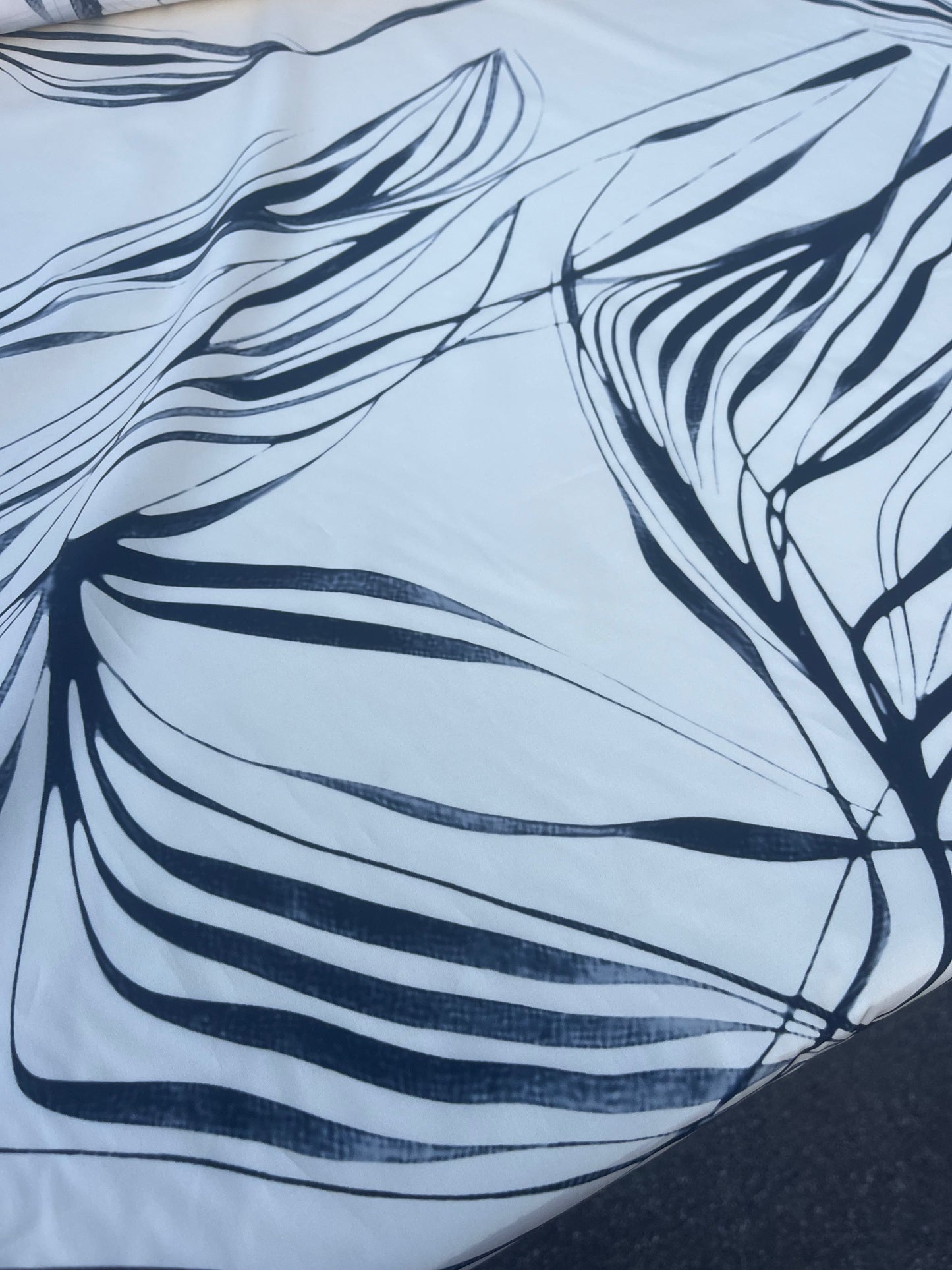 GENTRY 100 poplin stretch ivory/grey leaves