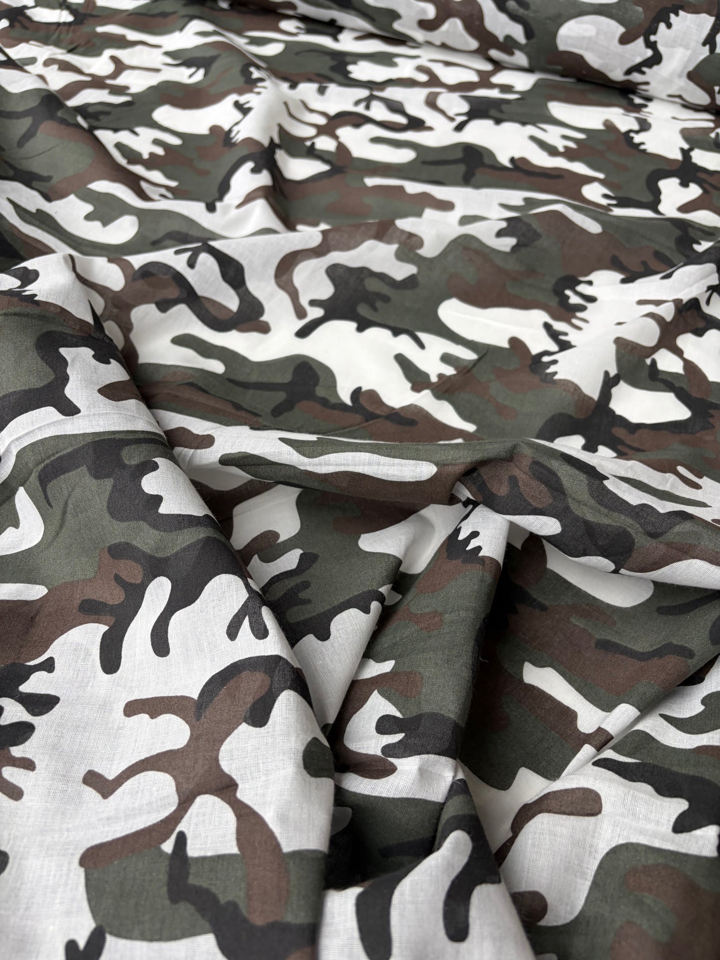 JUTTA 009 cotton voile camouflage