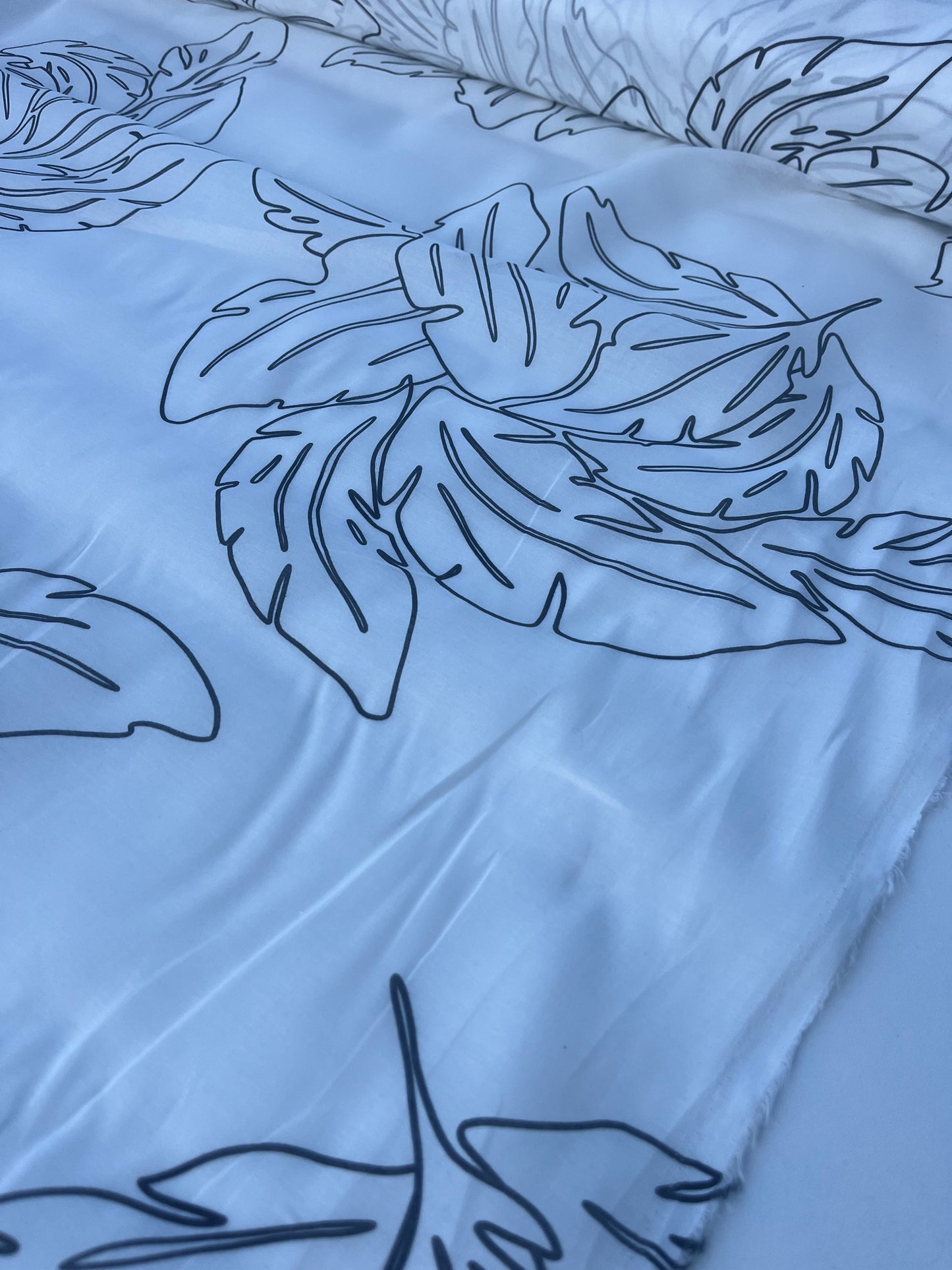GENTRY 300 cotton/silk organza white leaves