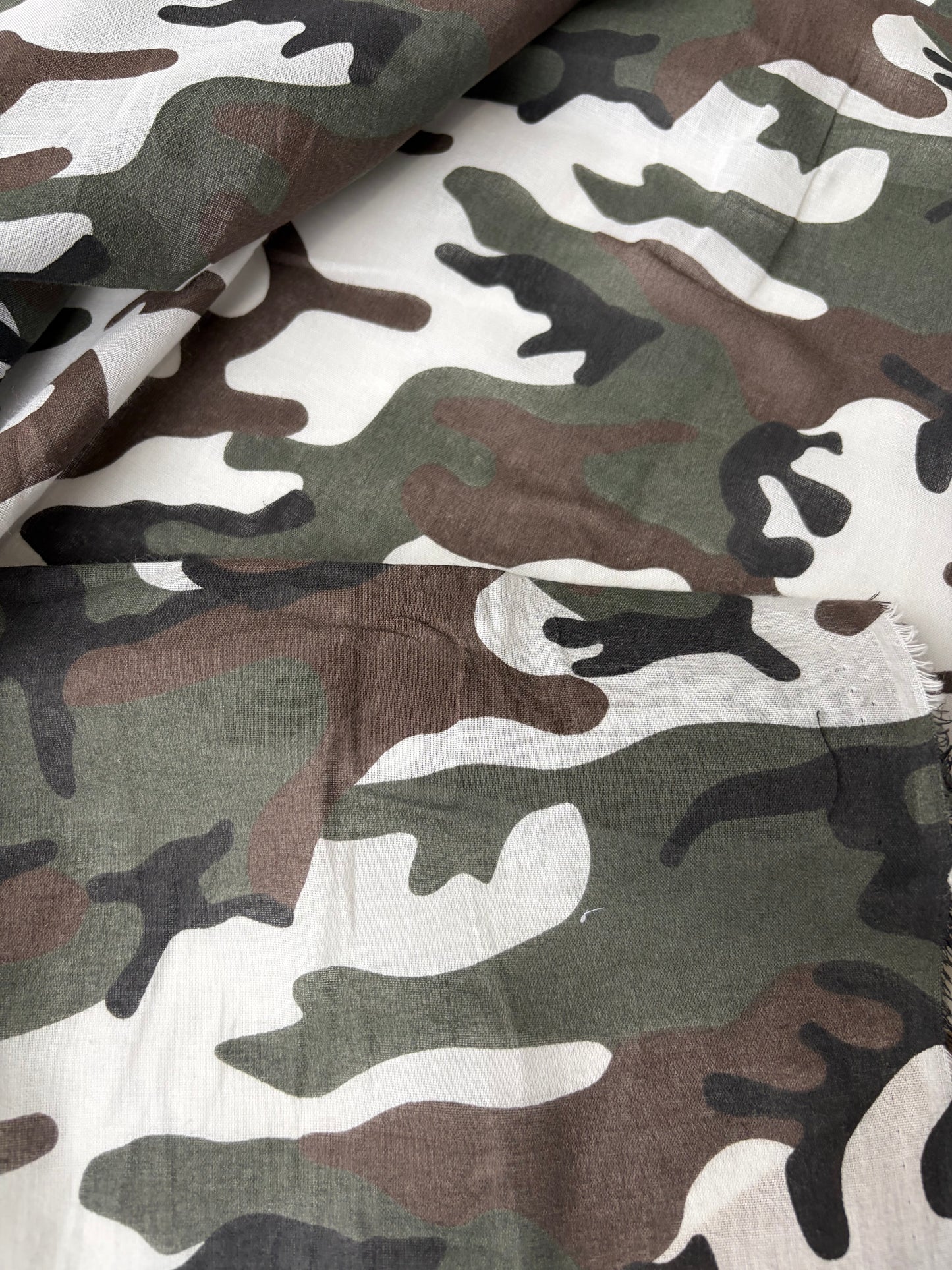 JUTTA 009 cotton voile camouflage