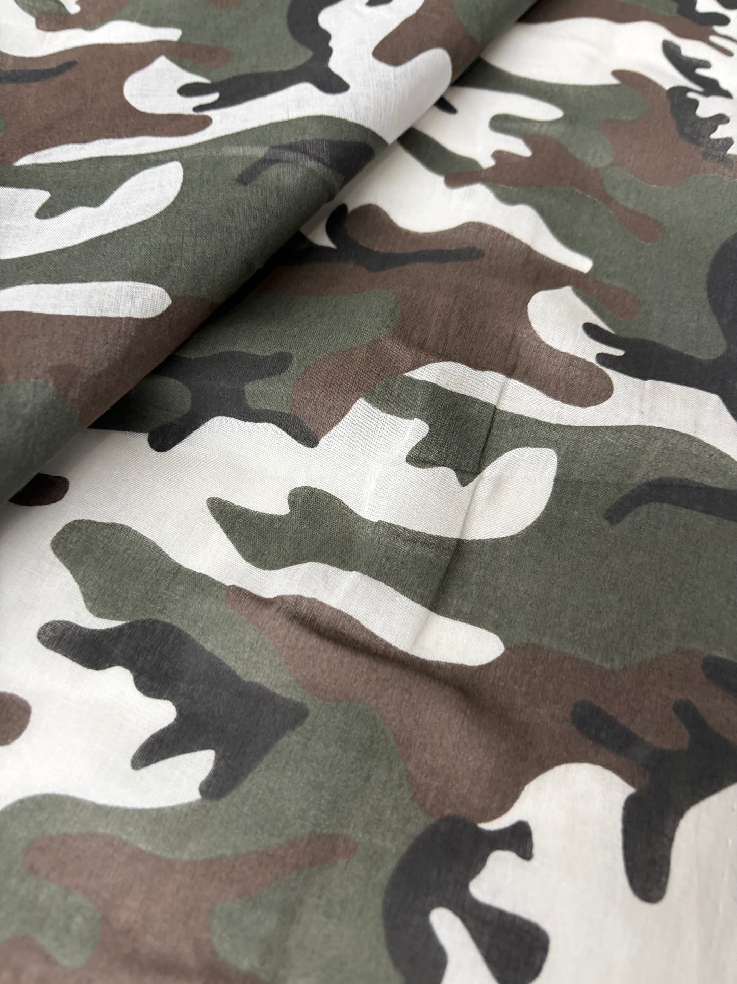 JUTTA 009 cotton voile camouflage