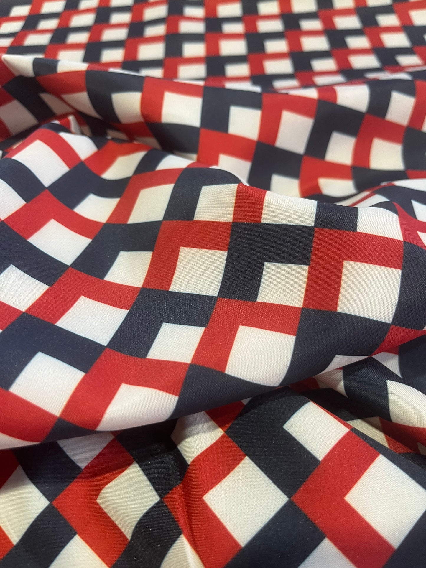 C02 CAN 1670 red/navy check