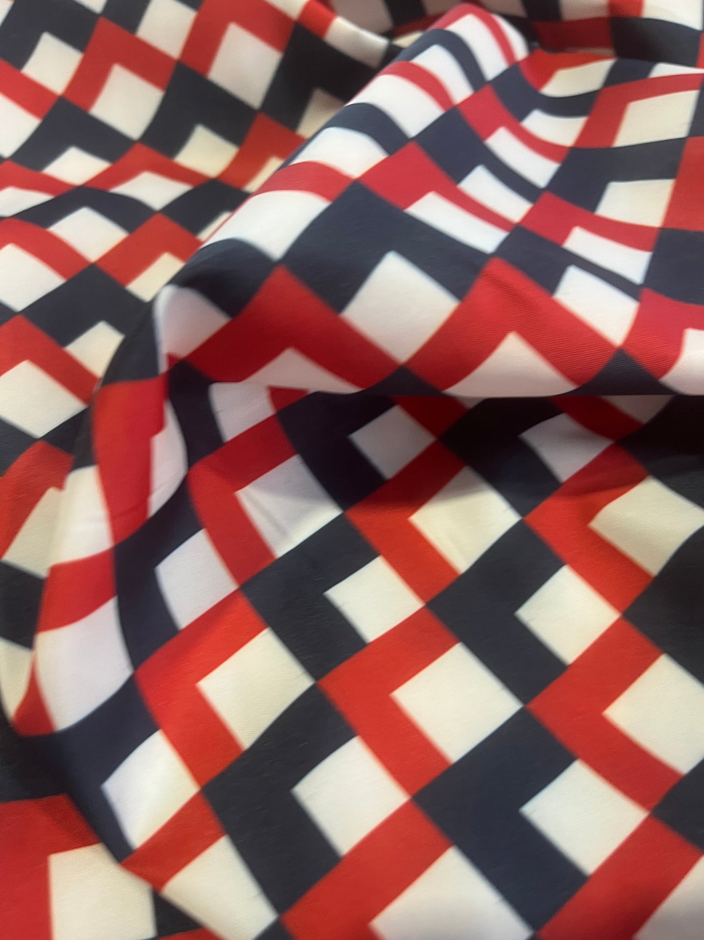 C02 CAN 1670 red/navy check