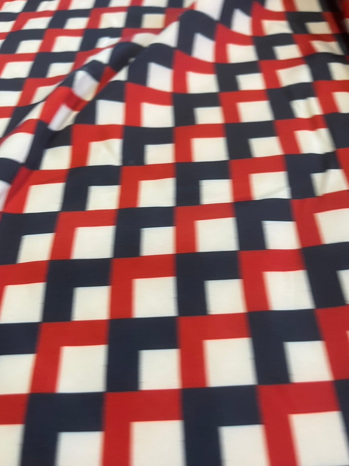 C02 CAN 1670 red/navy check