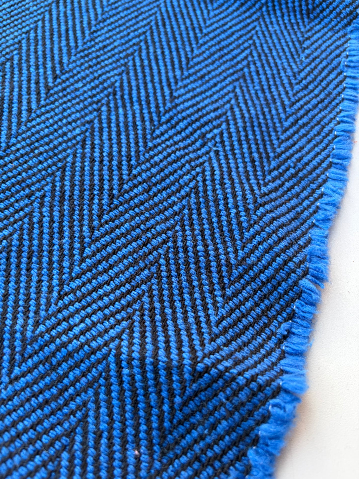 NED 004 navy/cobalt heavy cotton herringbone