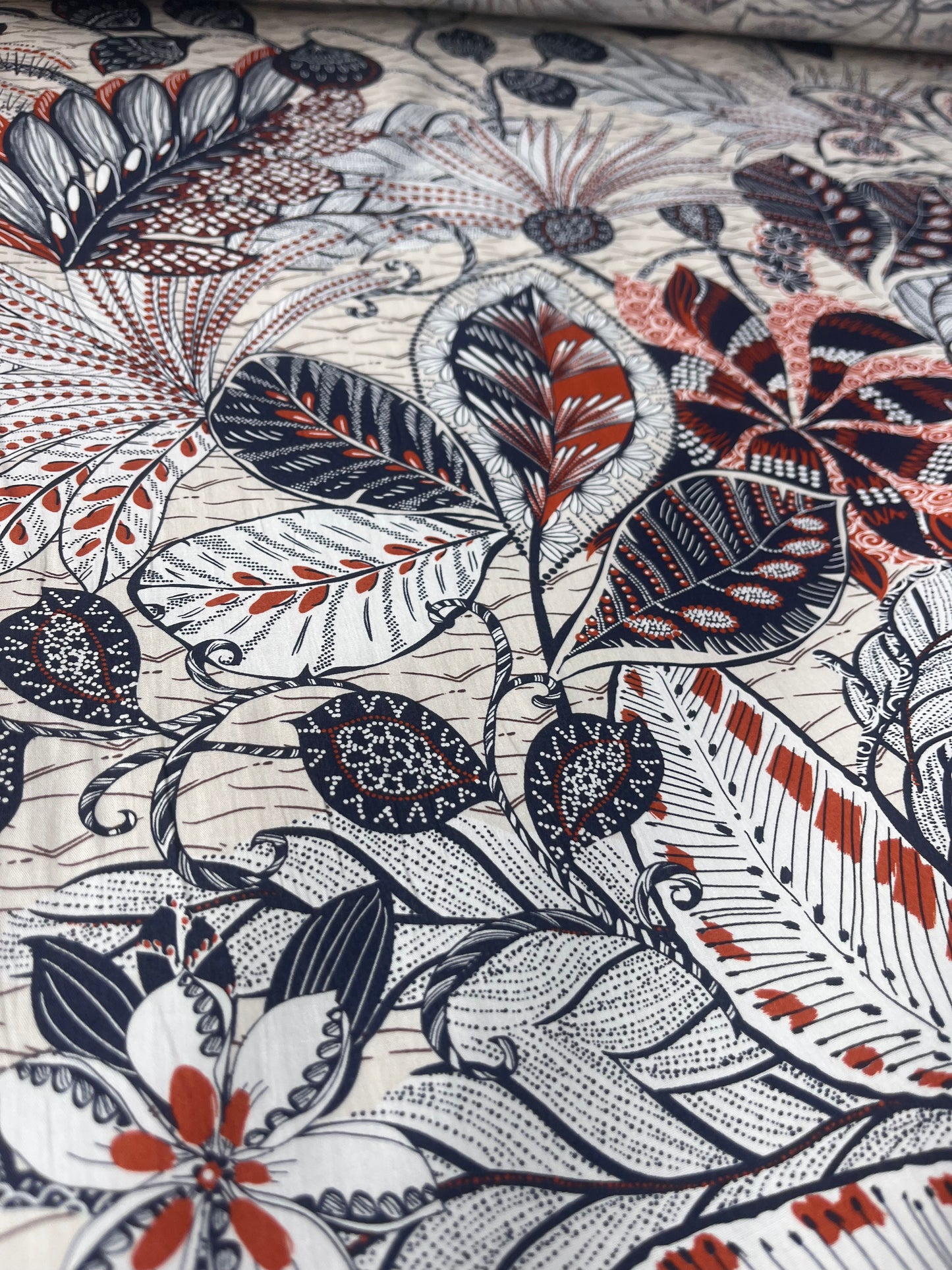 MARA MANIA 019 cotton poplin with navy/brique jungle leaves