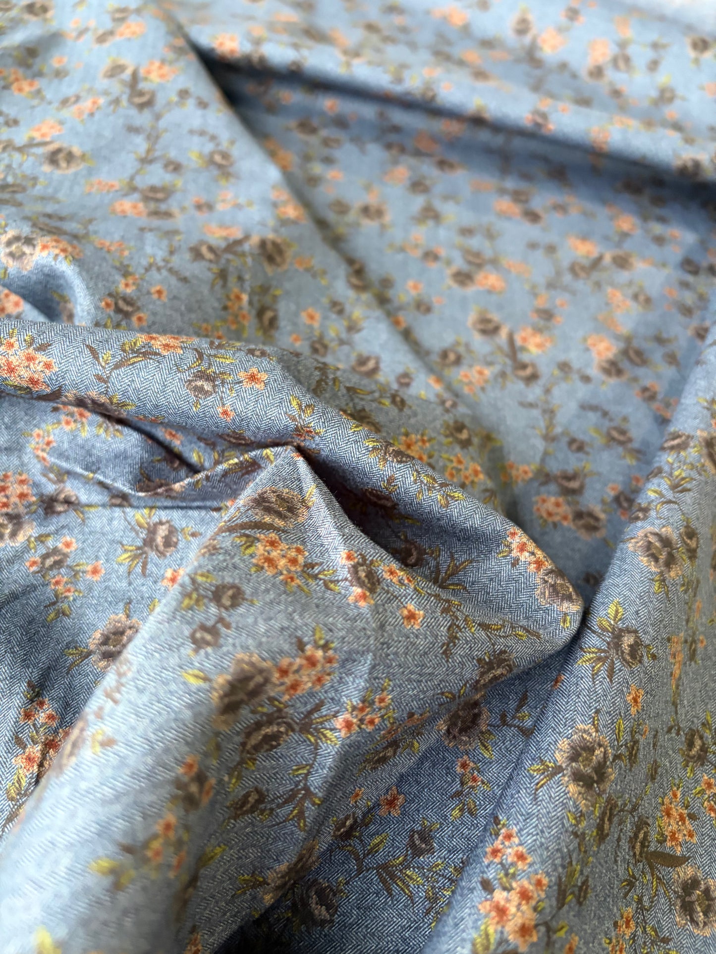 JUTTA 029 viscose small flowers indigo