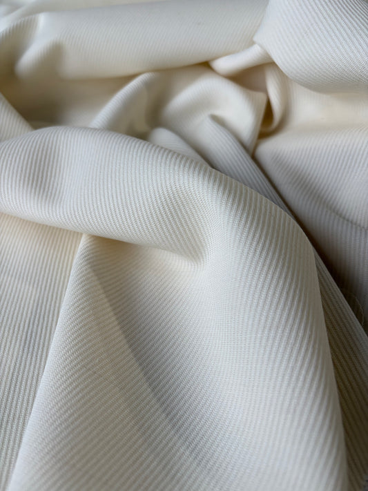 JUTTA 036 Wool tricotine woolwhite