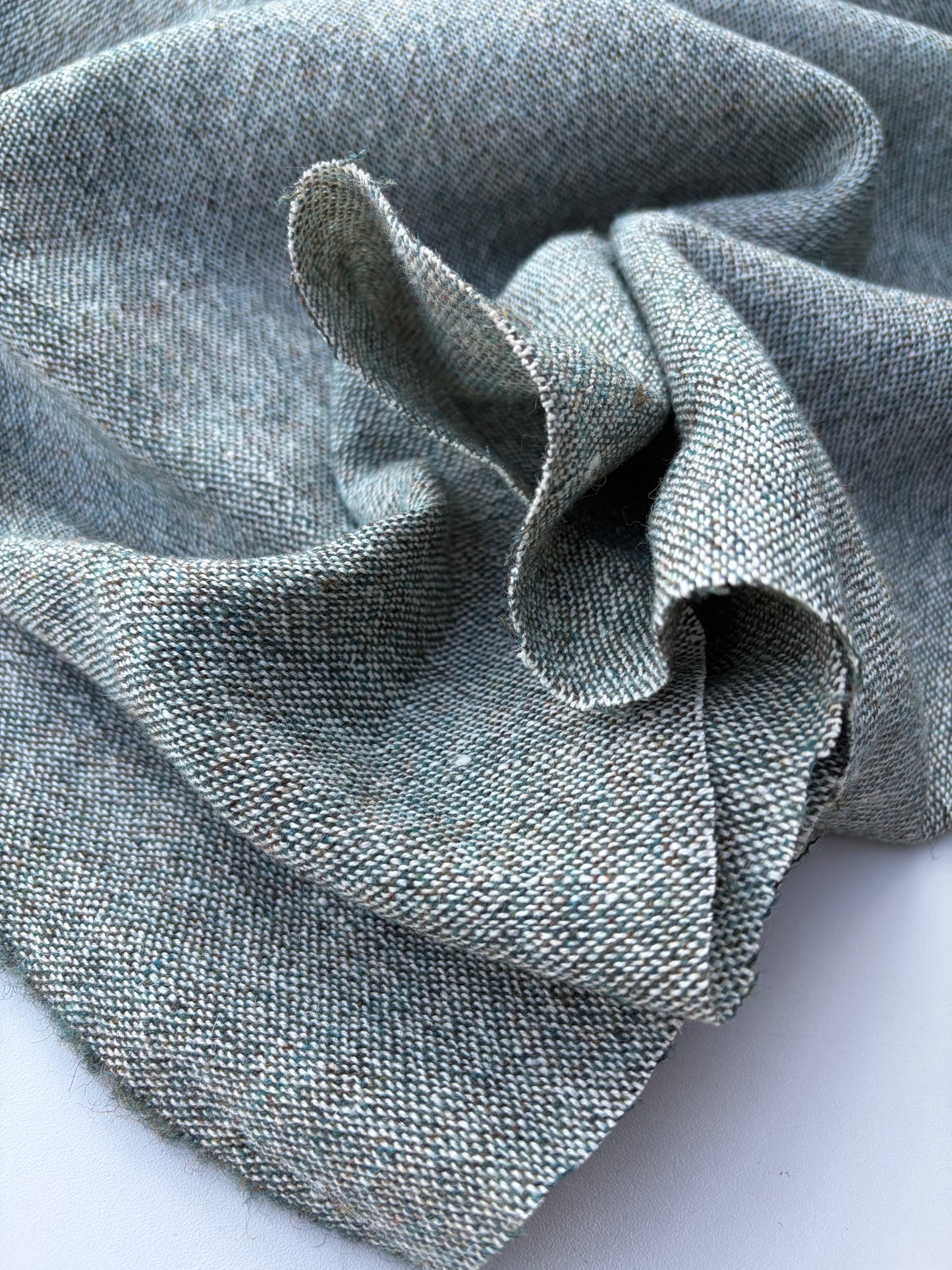 NED 018 green mélange wool drape