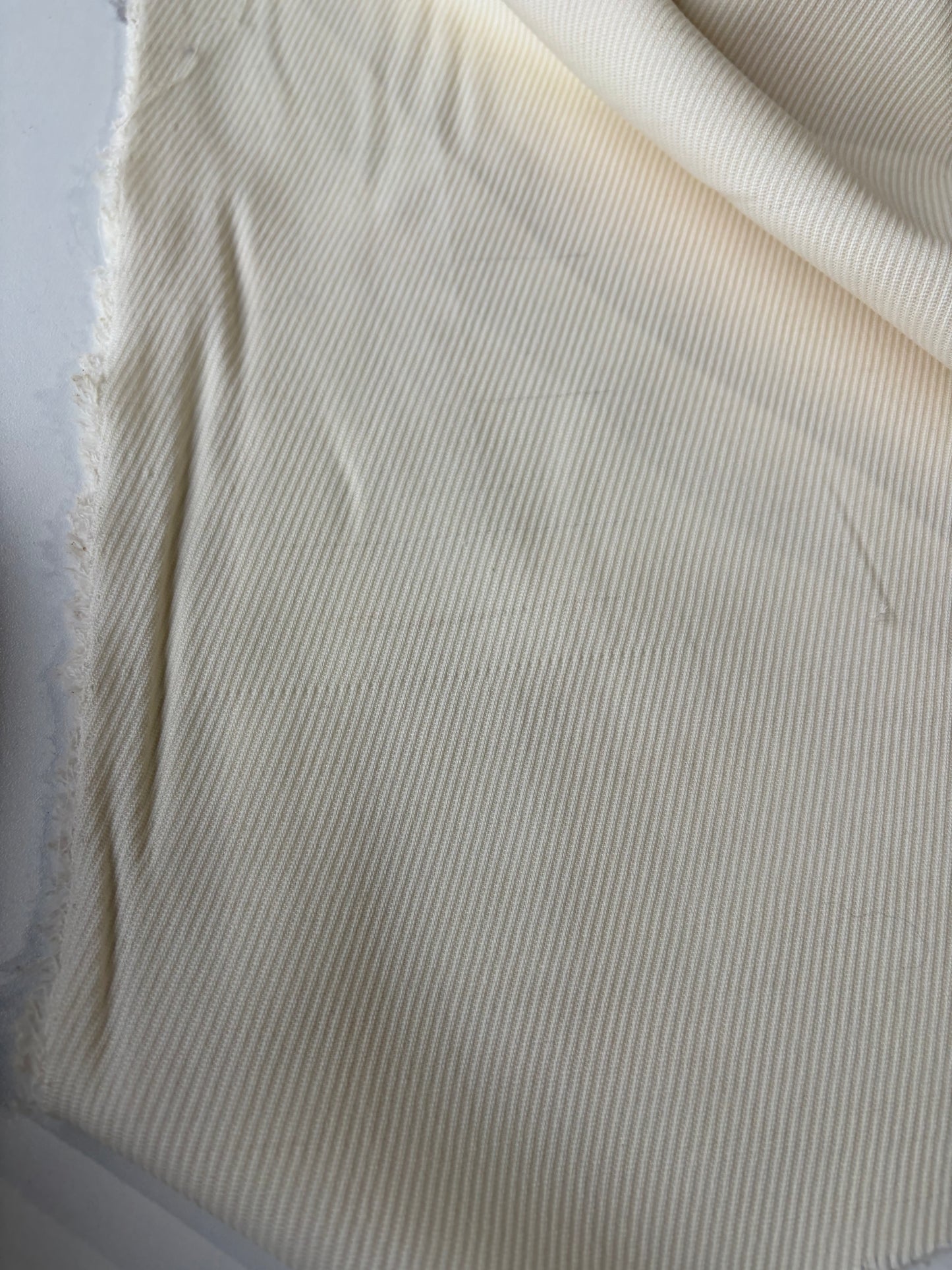 JUTTA 036 Wool tricotine woolwhite