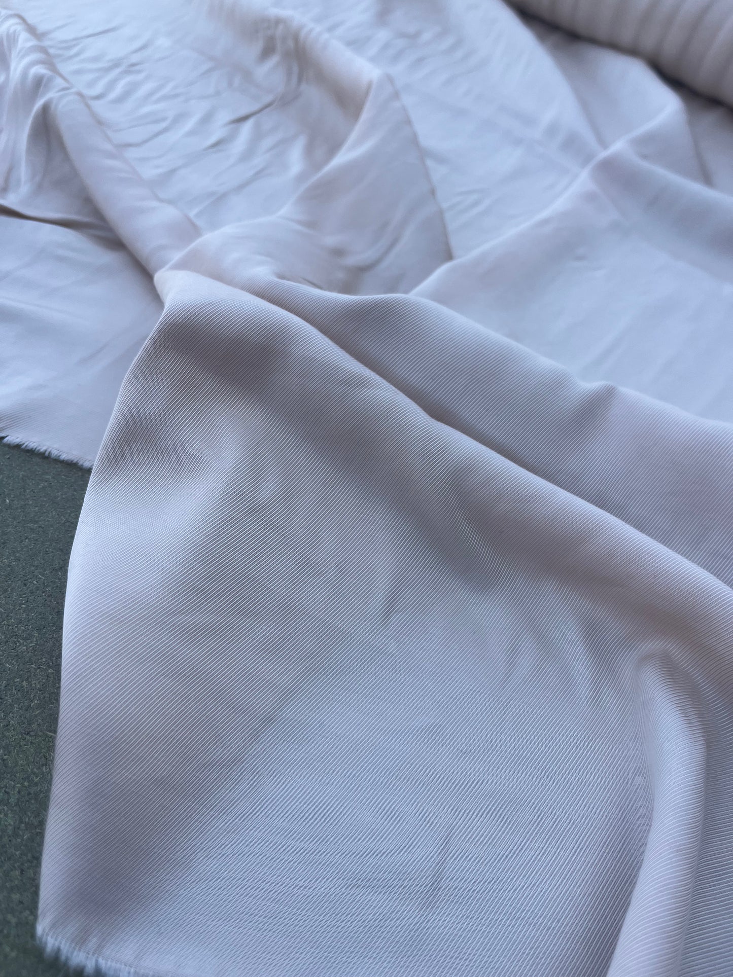LAZARUS 025 heavy viscose twill cream