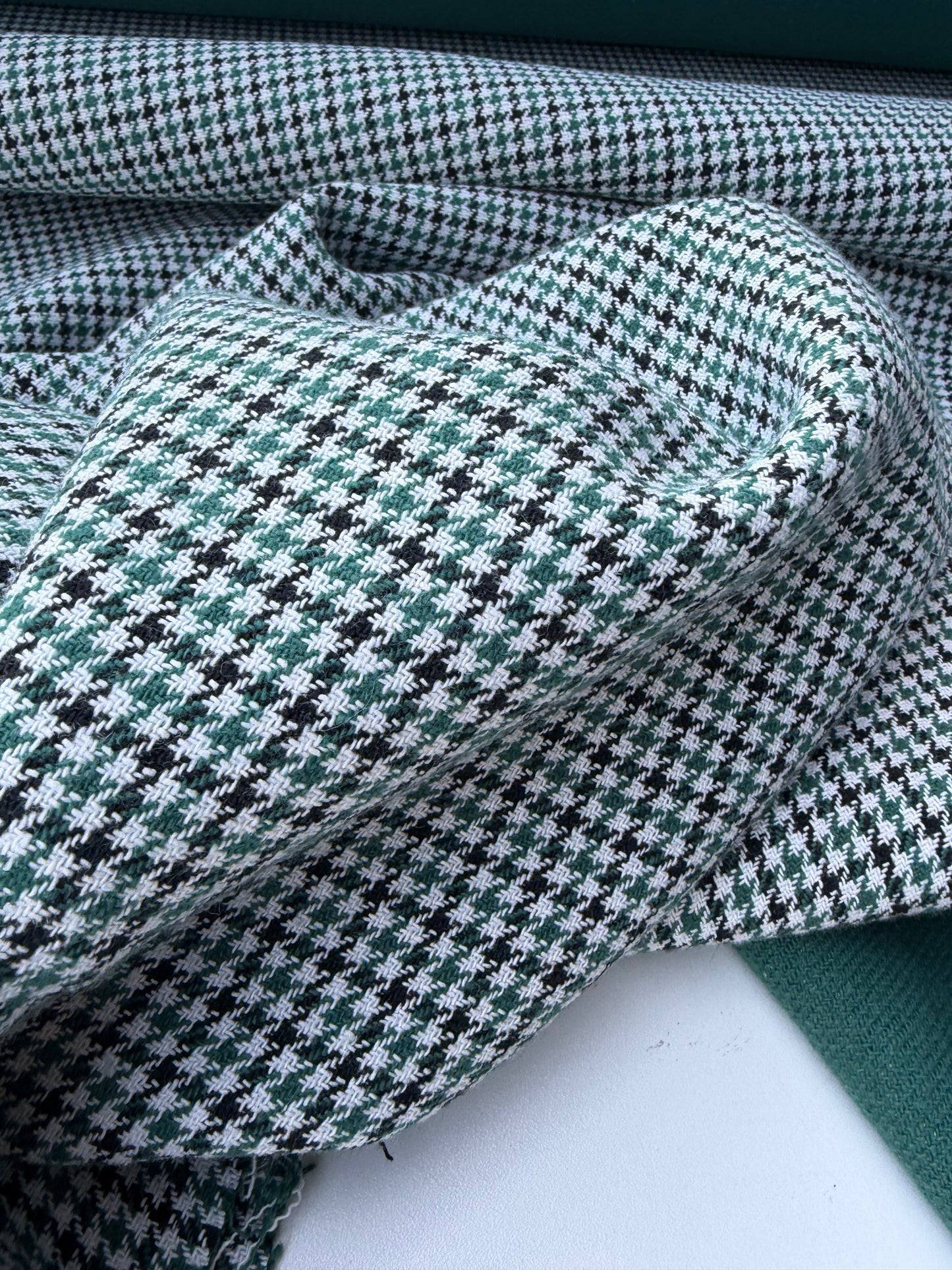 NED 019 green dogtooth heavy cotton double face