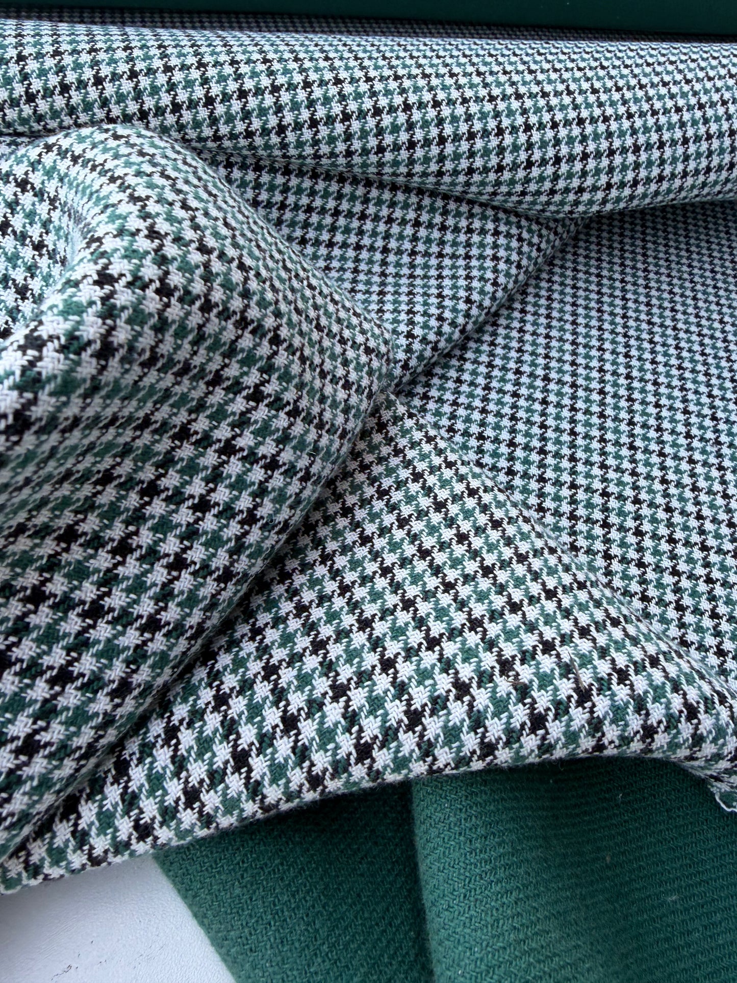 NED 019 green dogtooth heavy cotton double face