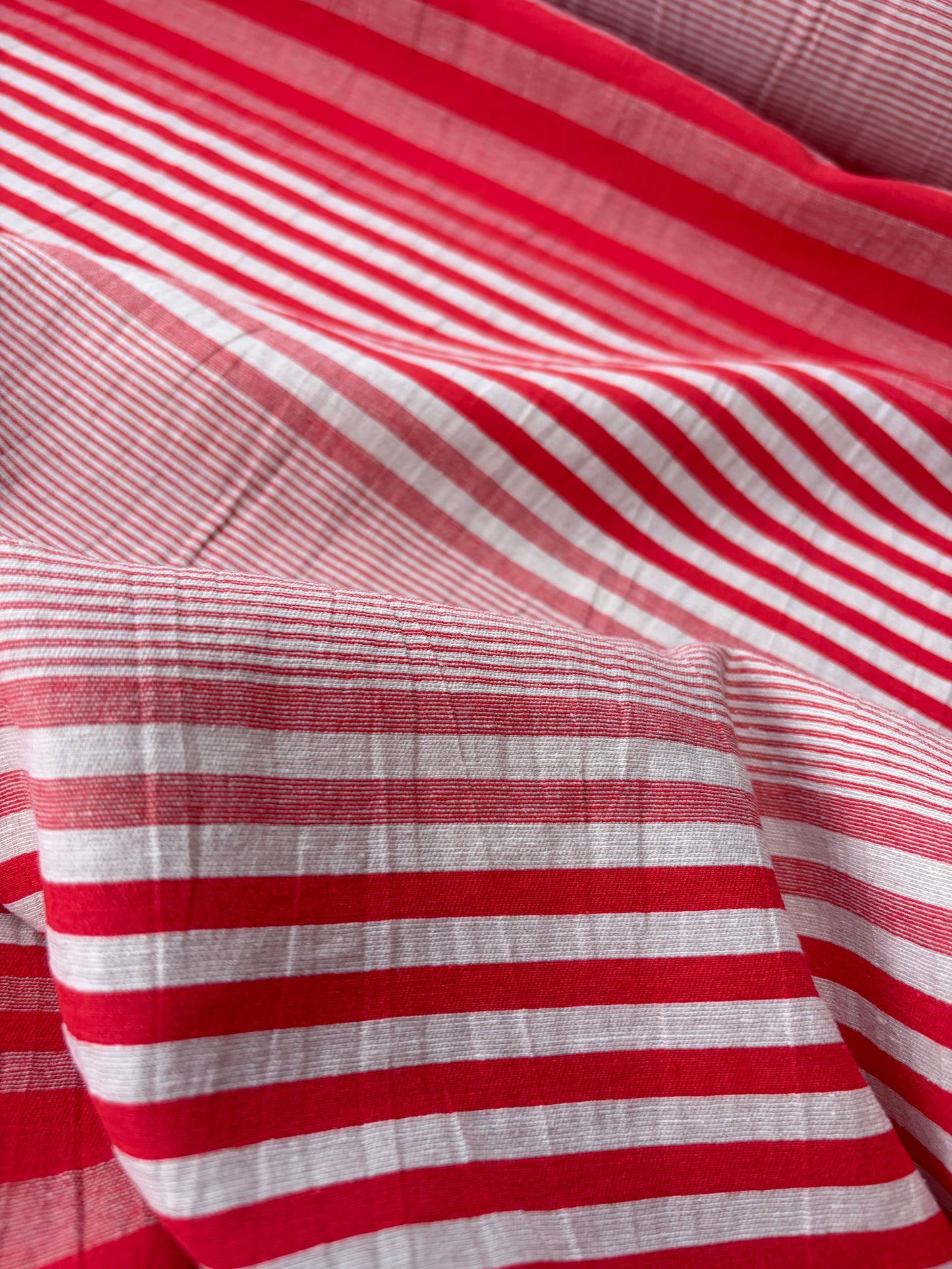 NED 023 red/ecru cotton irregular stripe